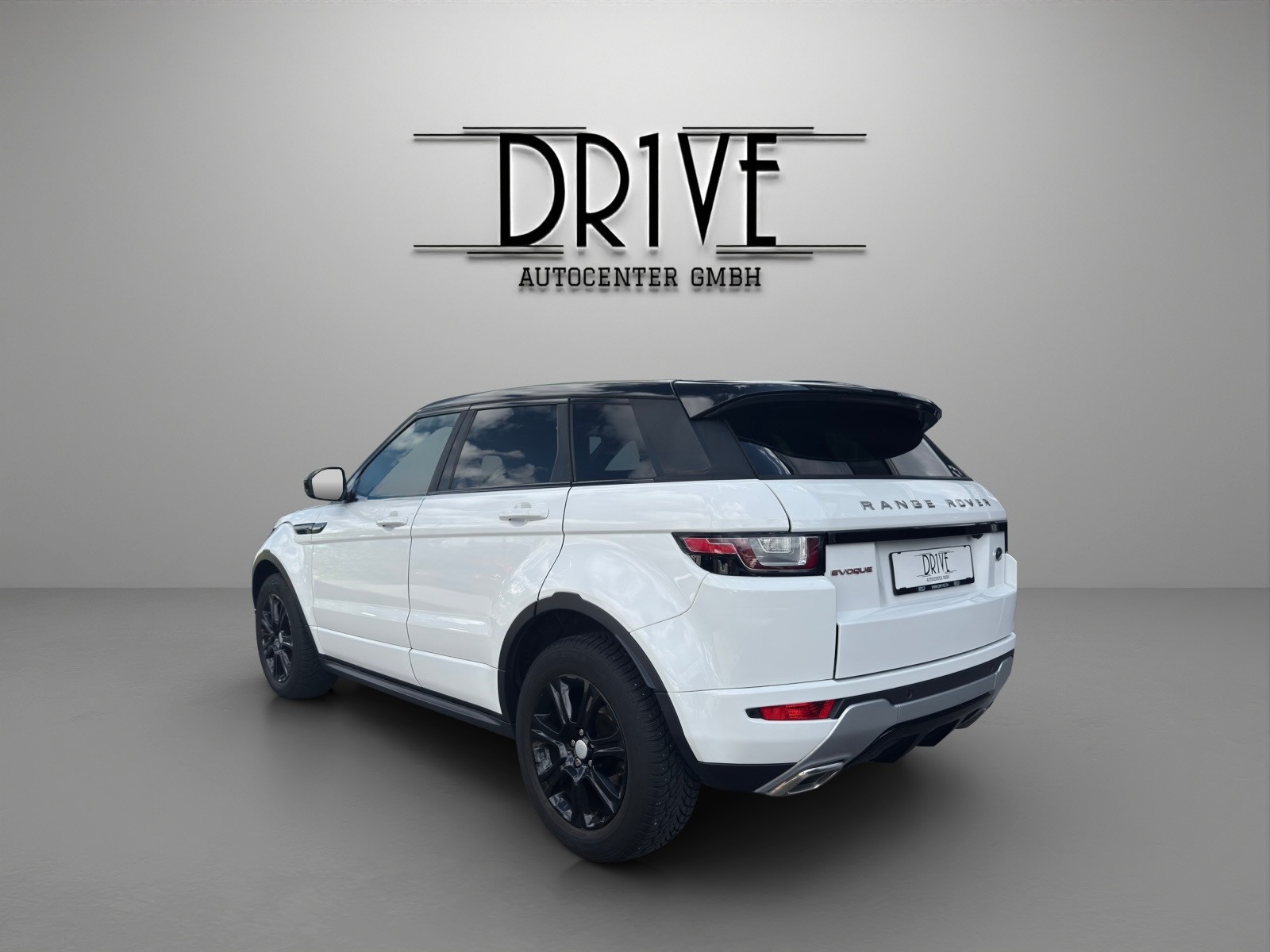 LAND ROVER Range Rover Evoque 2.0 TD4 HSE Dynamic AT9-image-6