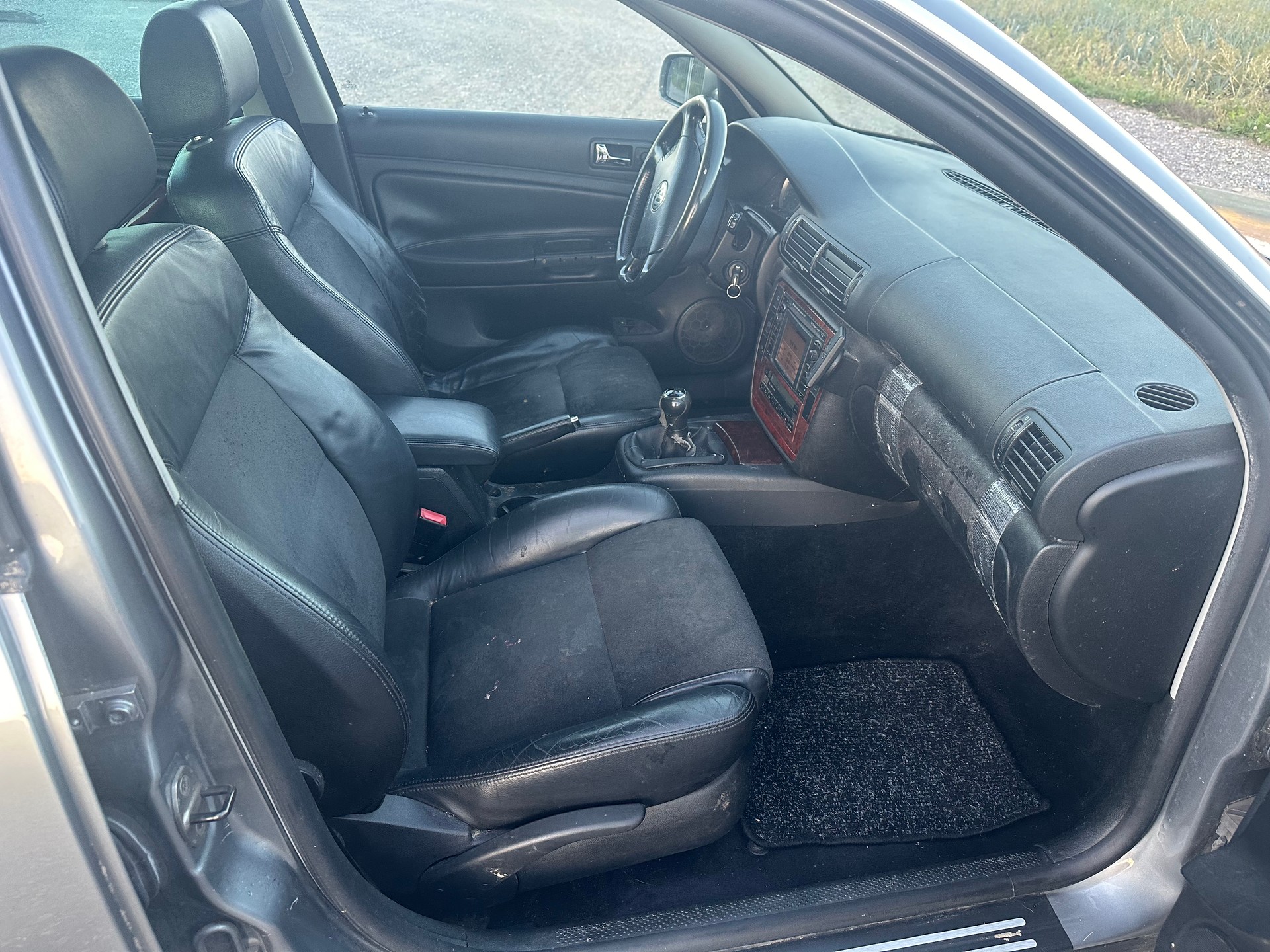 VW Passat Variant 1.9 TDI Comfortline-image-10
