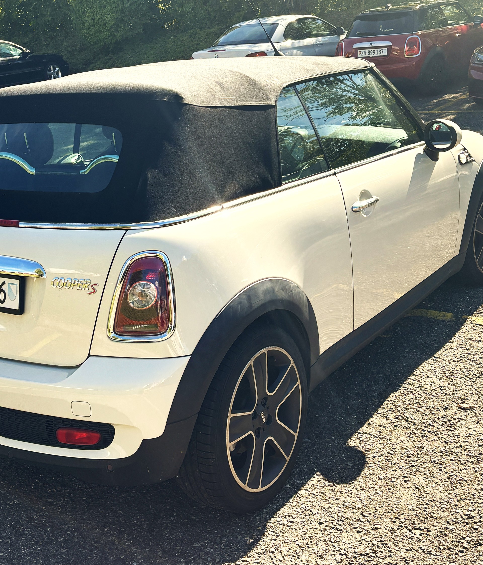 MINI 1.6i Cooper S-image-1