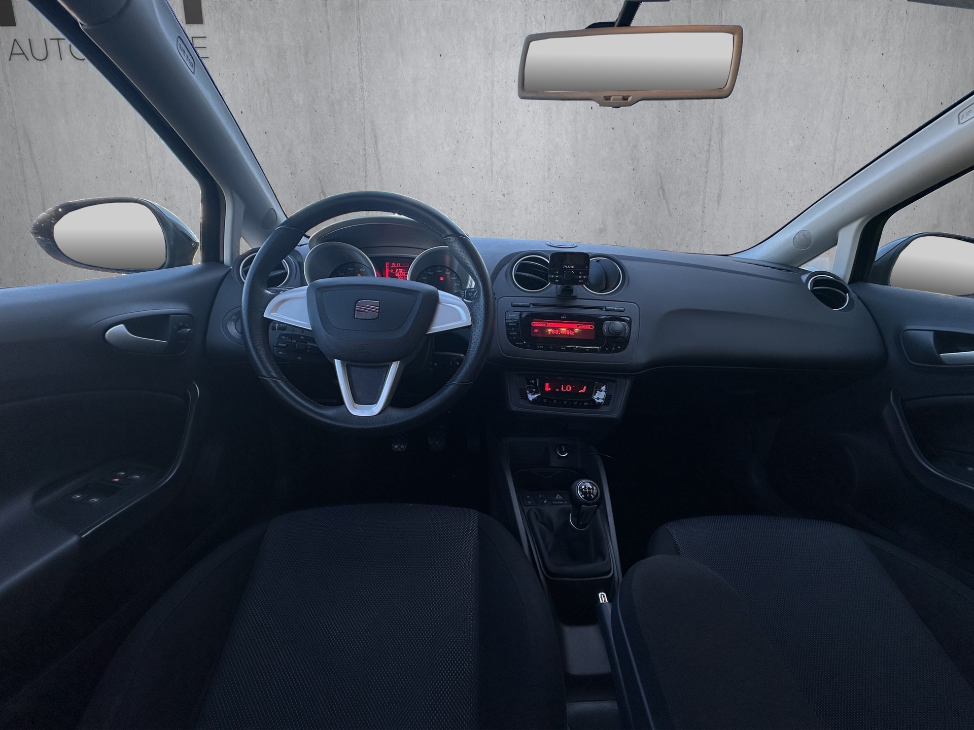 SEAT Ibiza 1.6 Style-image-11