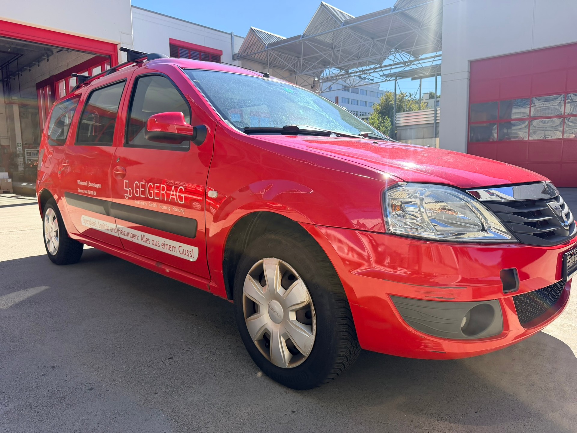 DACIA Logan 1.6 16V Lauréate-image-2
