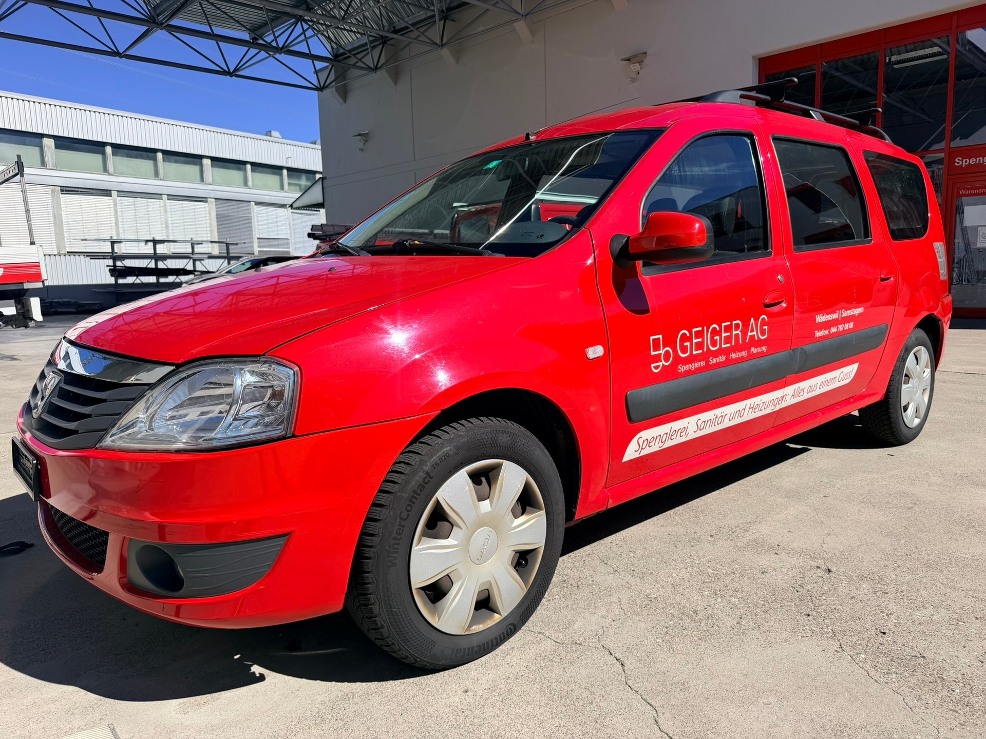 DACIA Logan 1.6 16V Lauréate-image-0