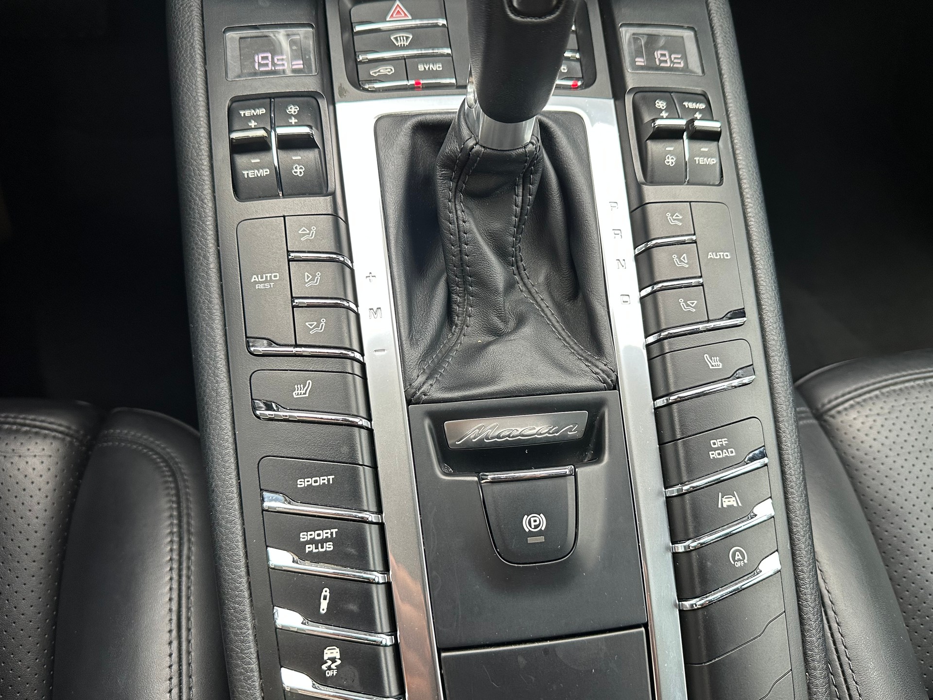 PORSCHE Macan PDK-image-20