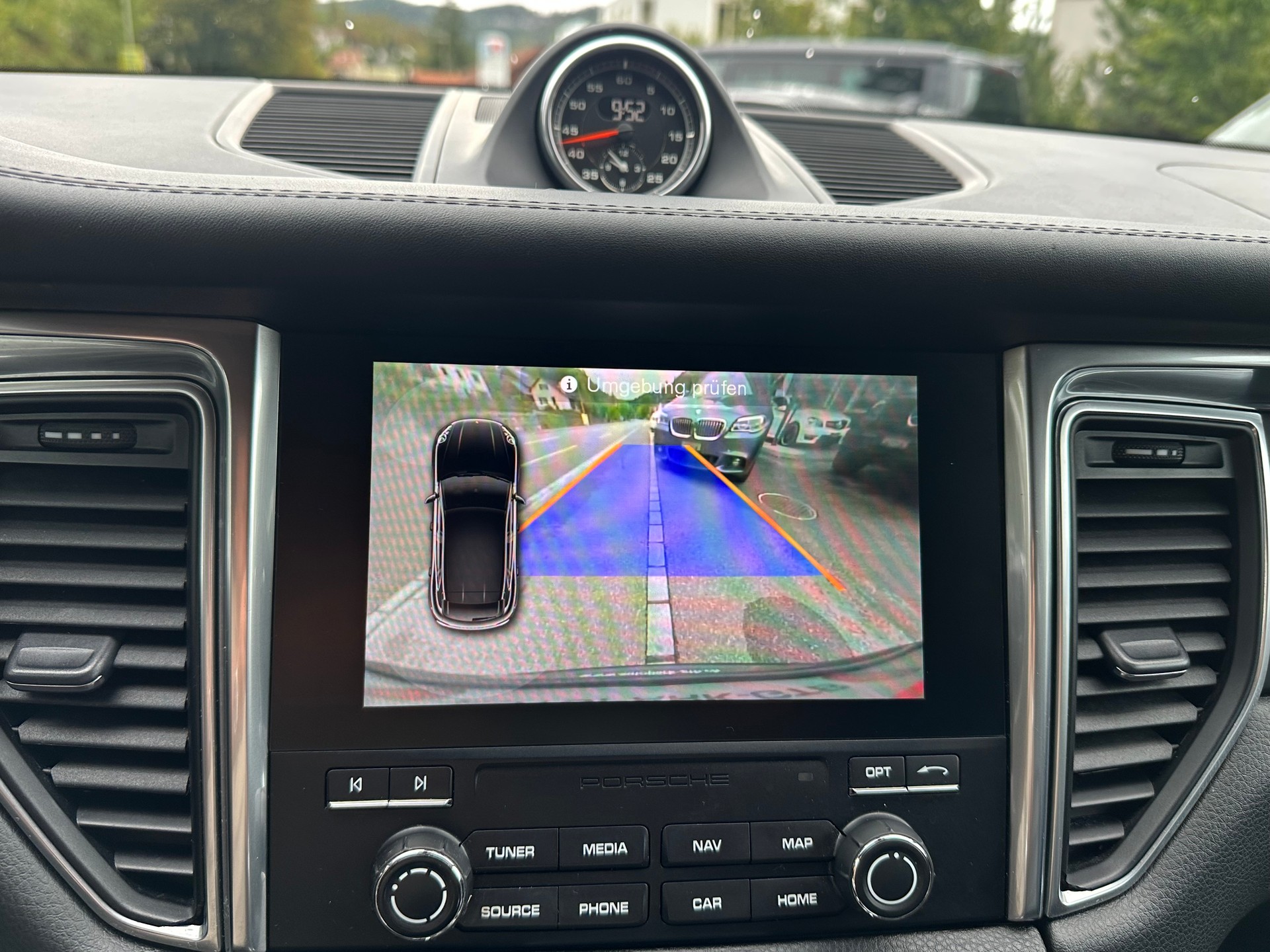 PORSCHE Macan PDK-image-18