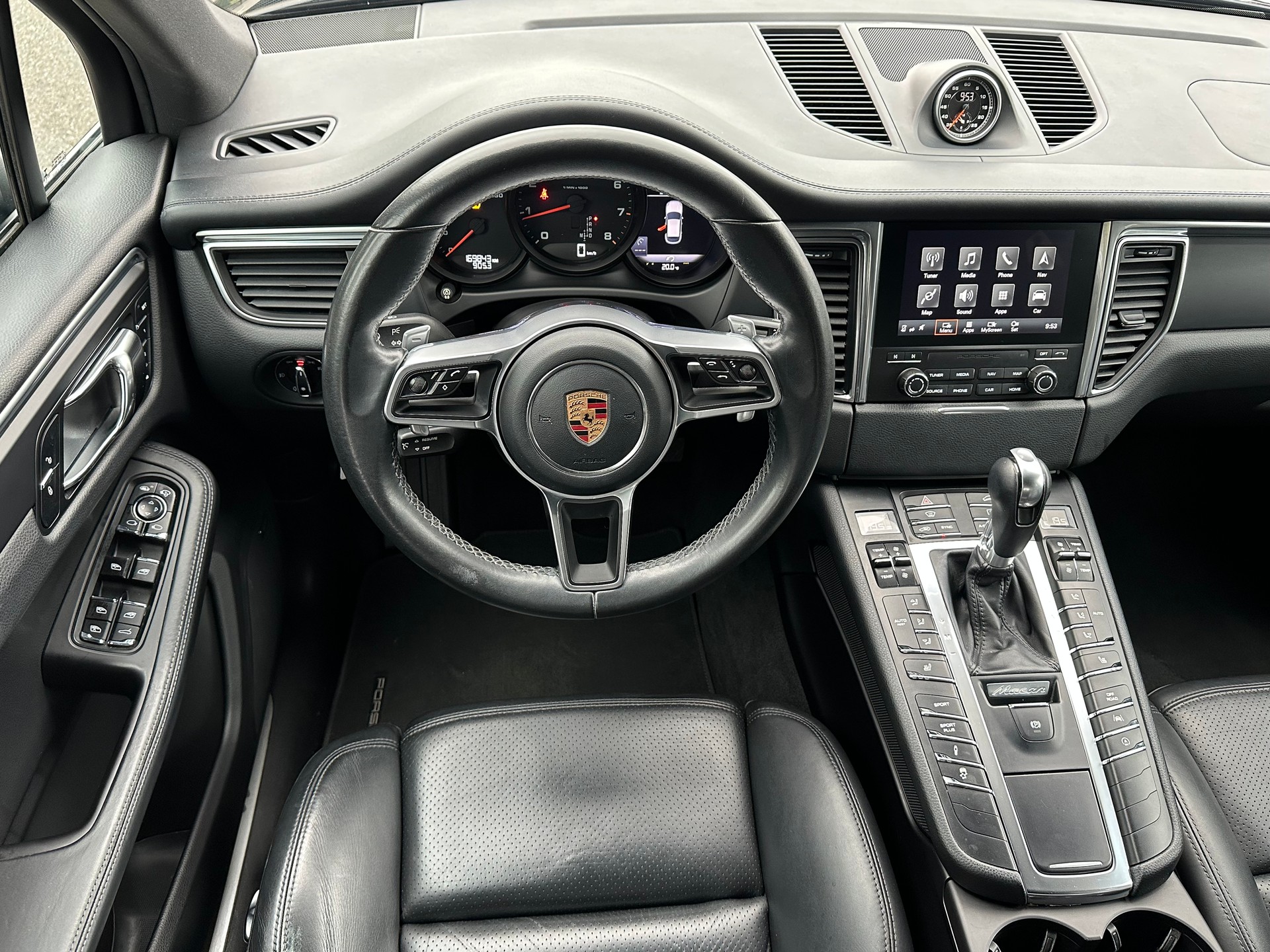 PORSCHE Macan PDK-image-13