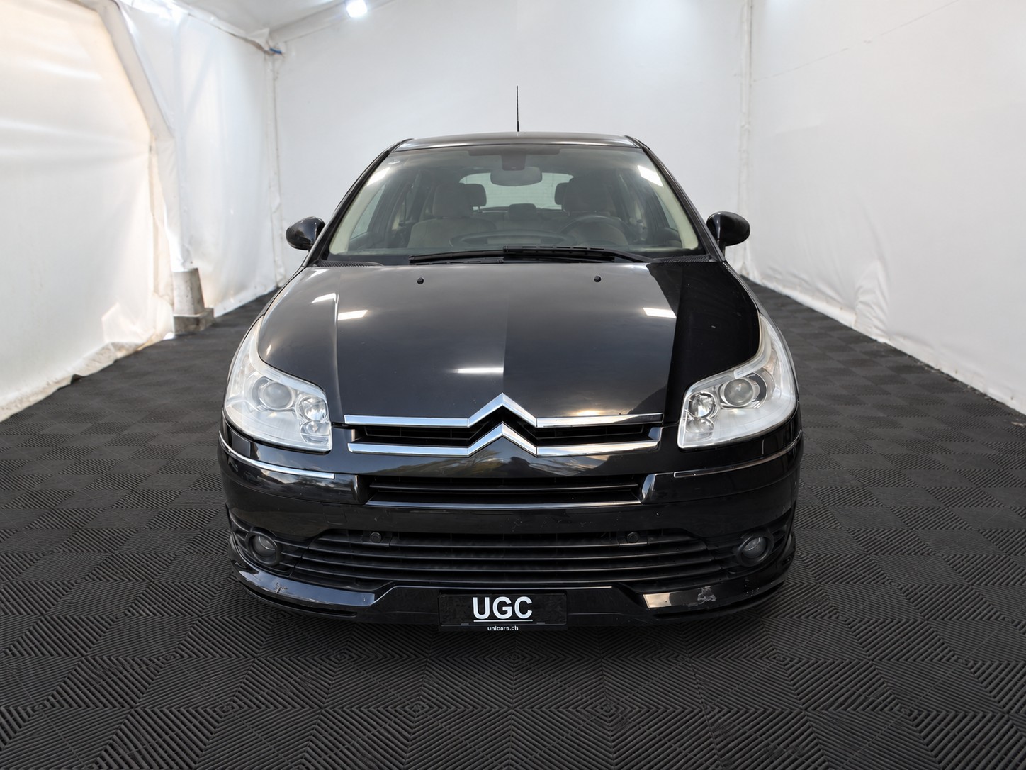 CITROEN C4 2.0i 16V Exclusive-image-1