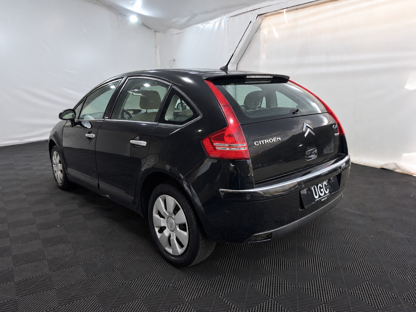 CITROEN C4 2.0i 16V Exclusive-image-3