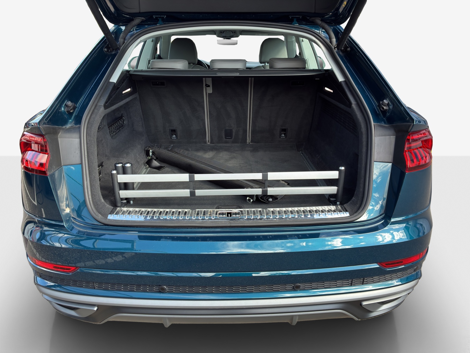 AUDI Q8 50 TDI quattro tiptronic-image-12