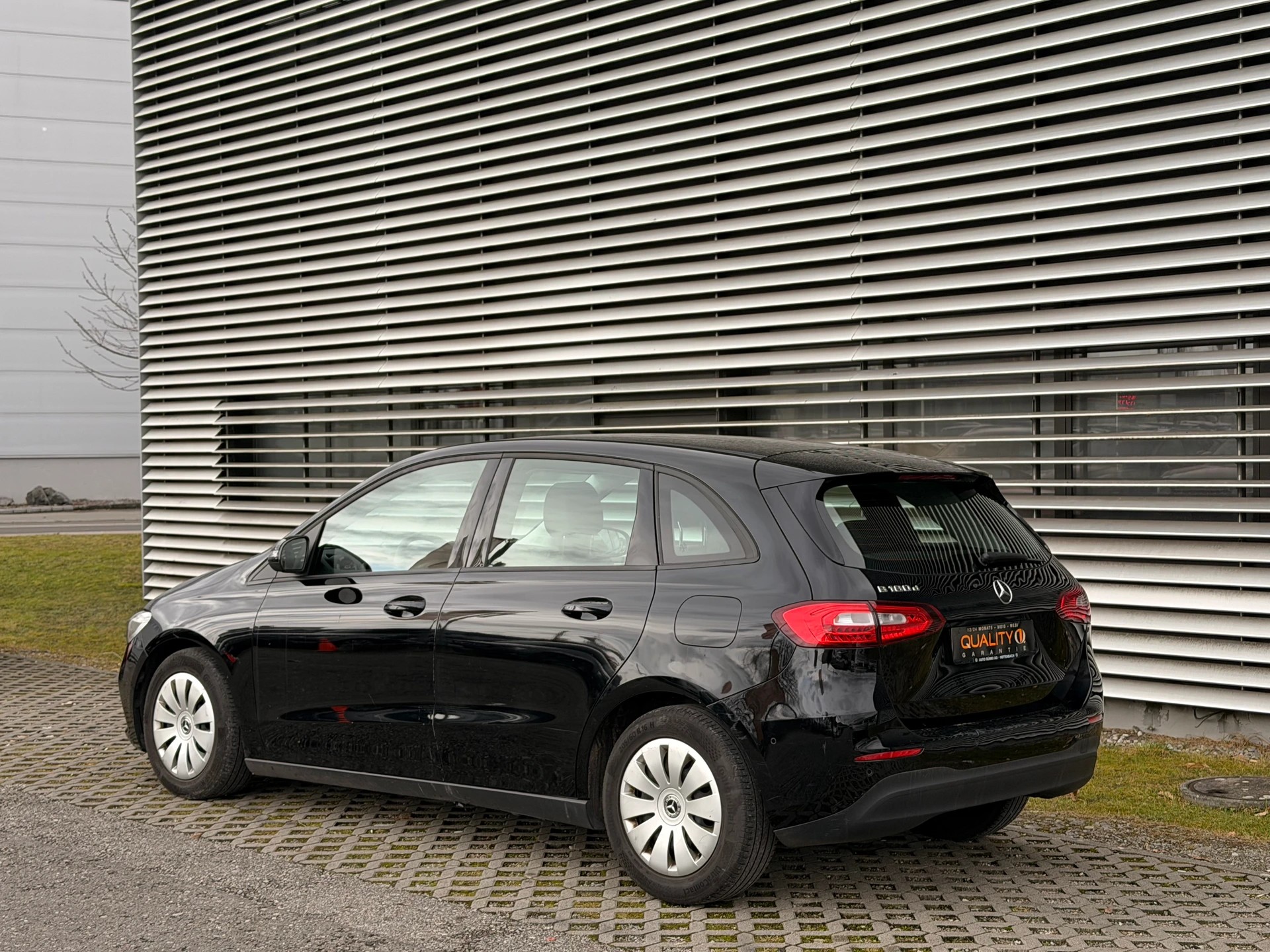 MERCEDES-BENZ B 180 d Style 8G-DCT-image-7