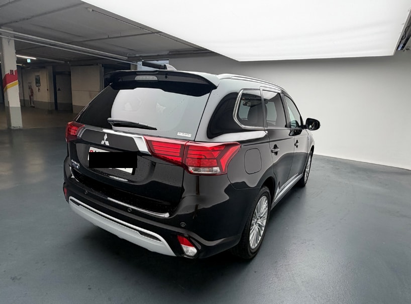 MITSUBISHI 2.4 PHEV Diamond-image-3