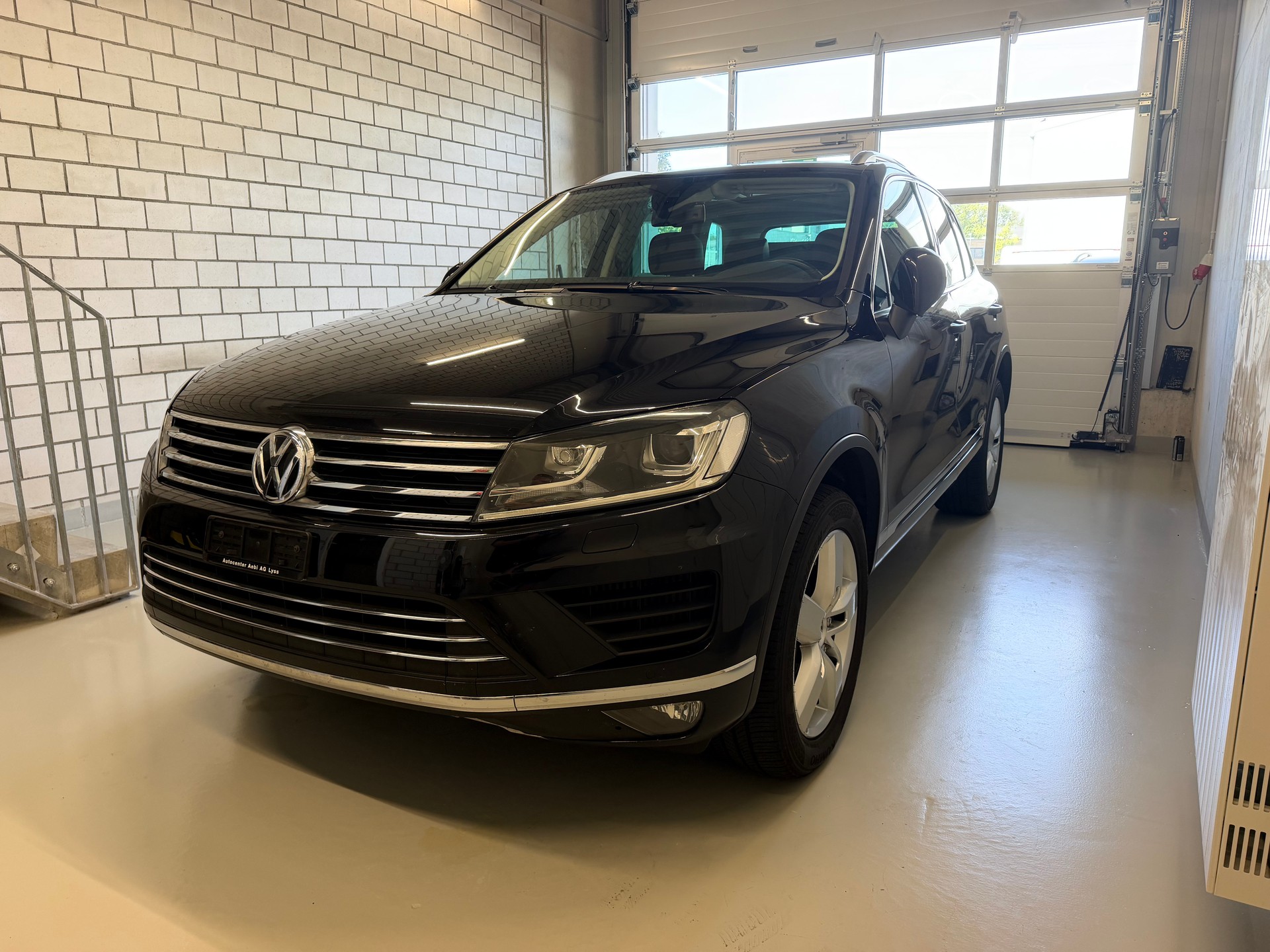 VW Touareg 3.0 TDI BlueMotion Technology Tiptronic-image-0