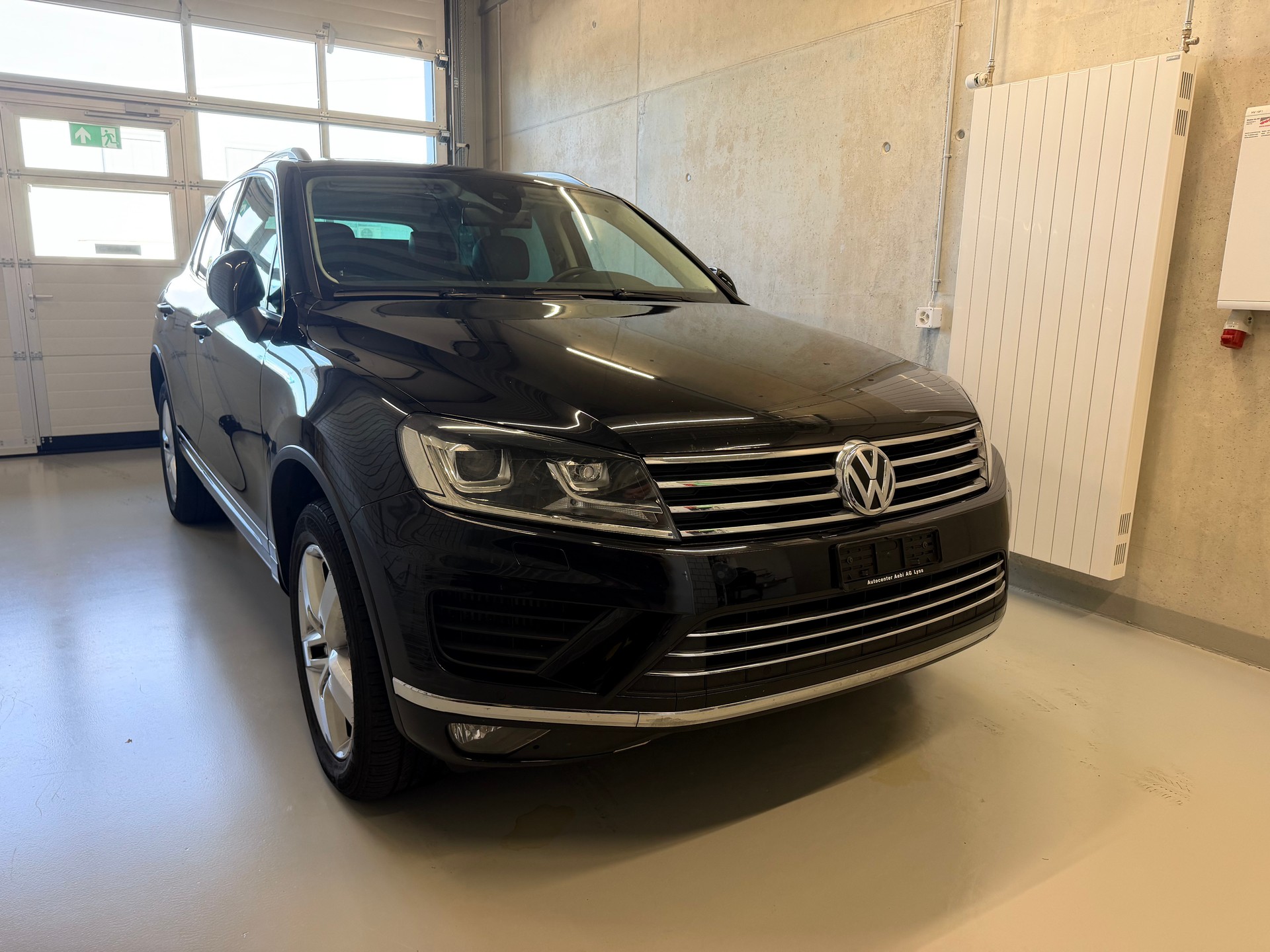 VW Touareg 3.0 TDI BlueMotion Technology Tiptronic-image-1