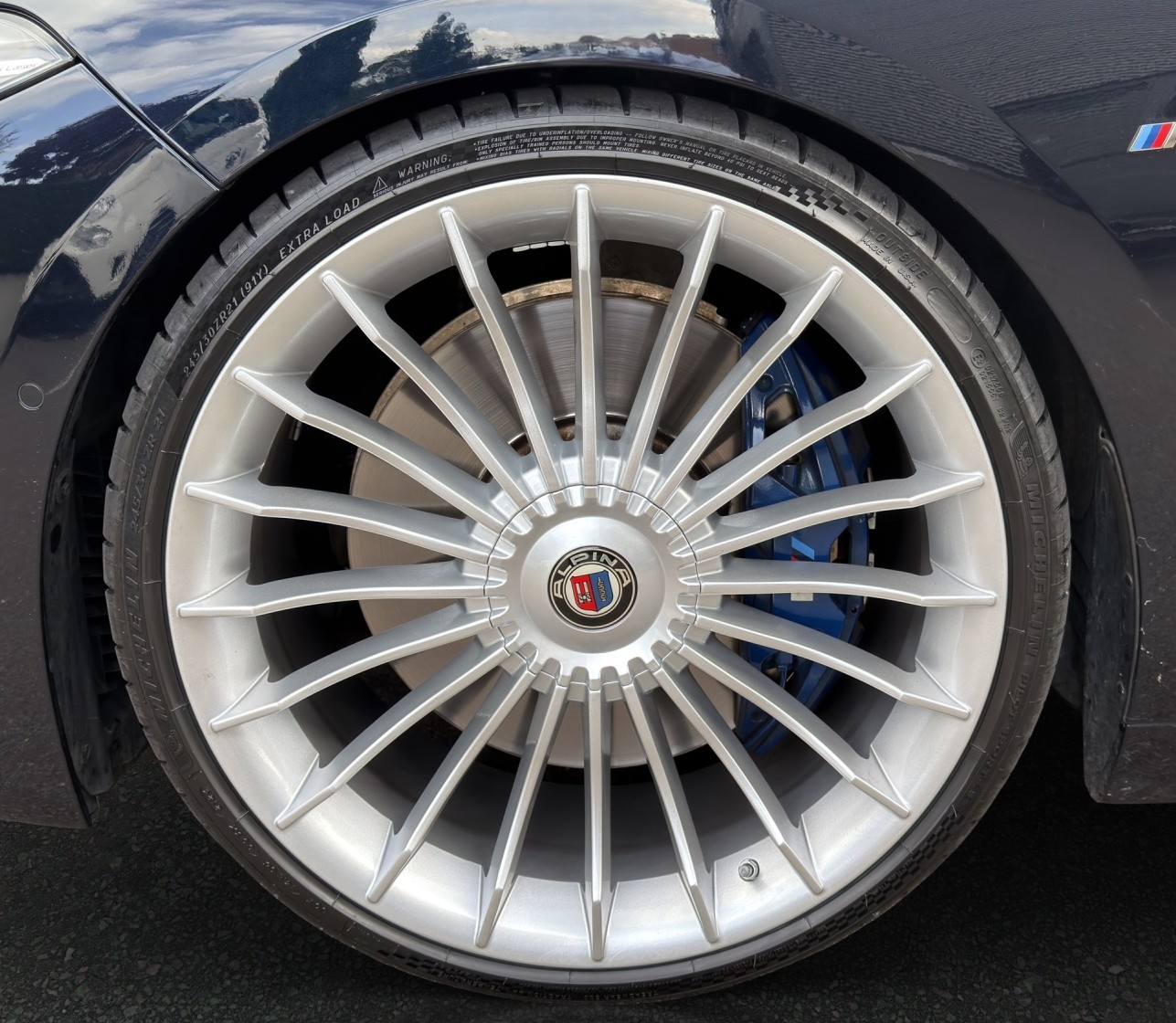 BMW M850i xDrive Cabriolet / CH Fahrzeug mit Gratis Service-image-8
