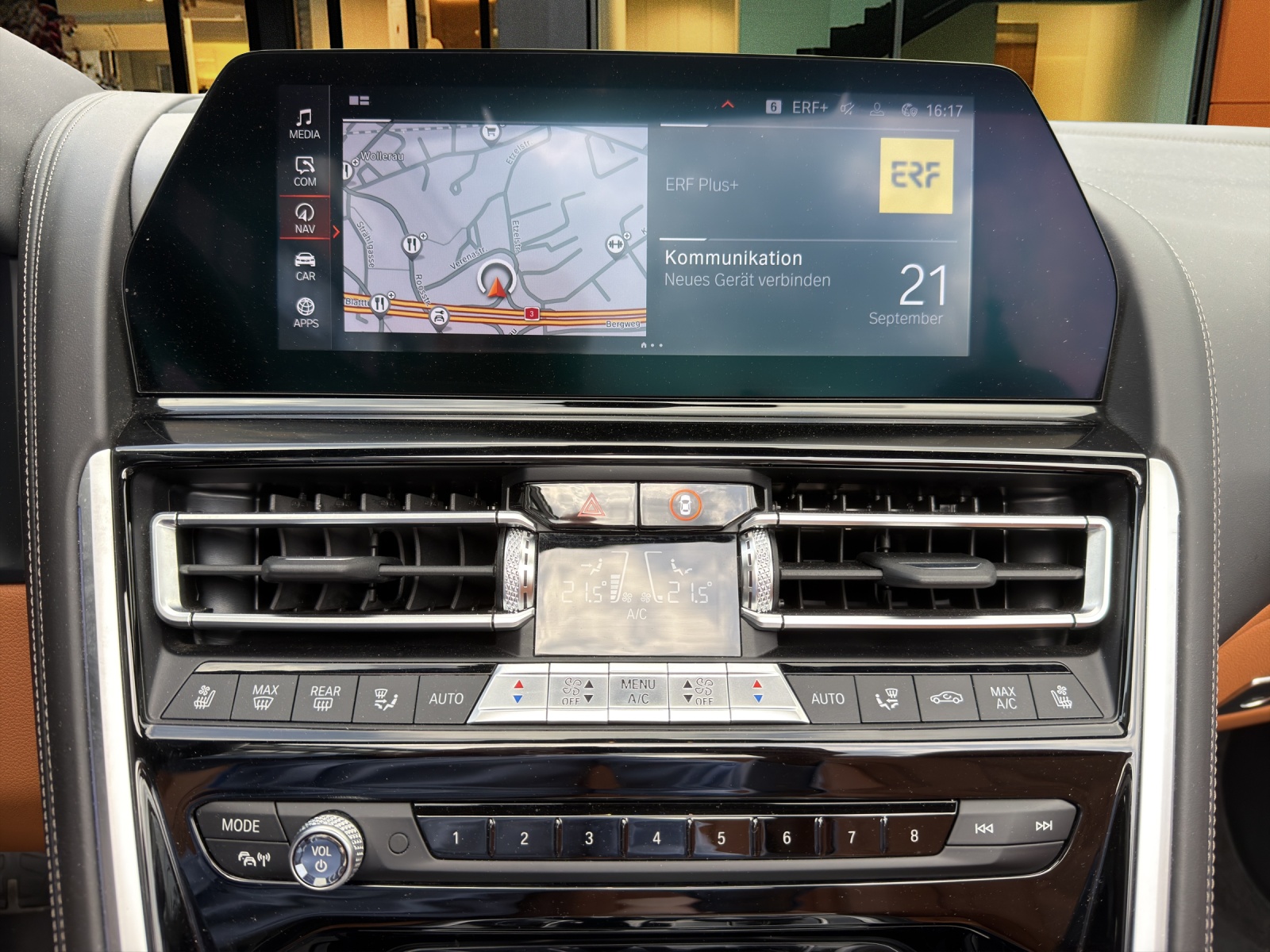BMW M850i xDrive Cabriolet / CH Fahrzeug mit Gratis Service-image-17
