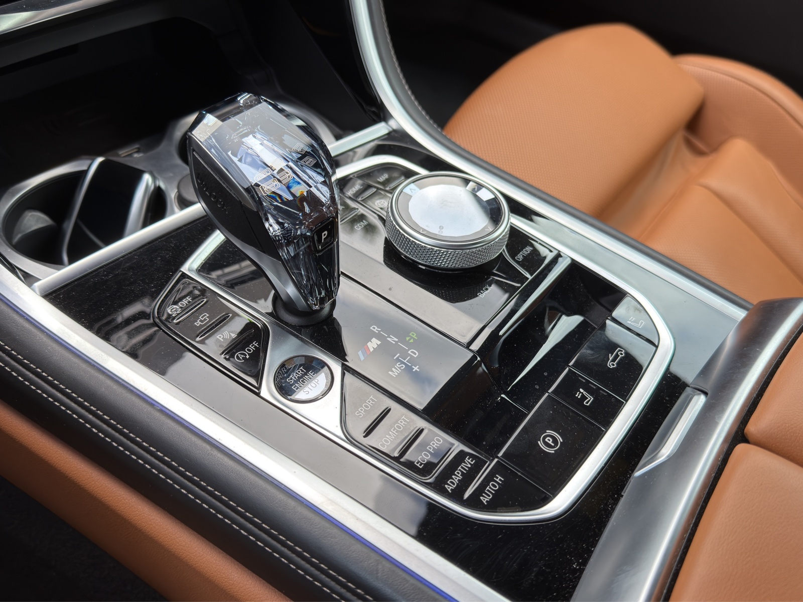 BMW M850i xDrive Cabriolet / CH Fahrzeug mit Gratis Service-image-20