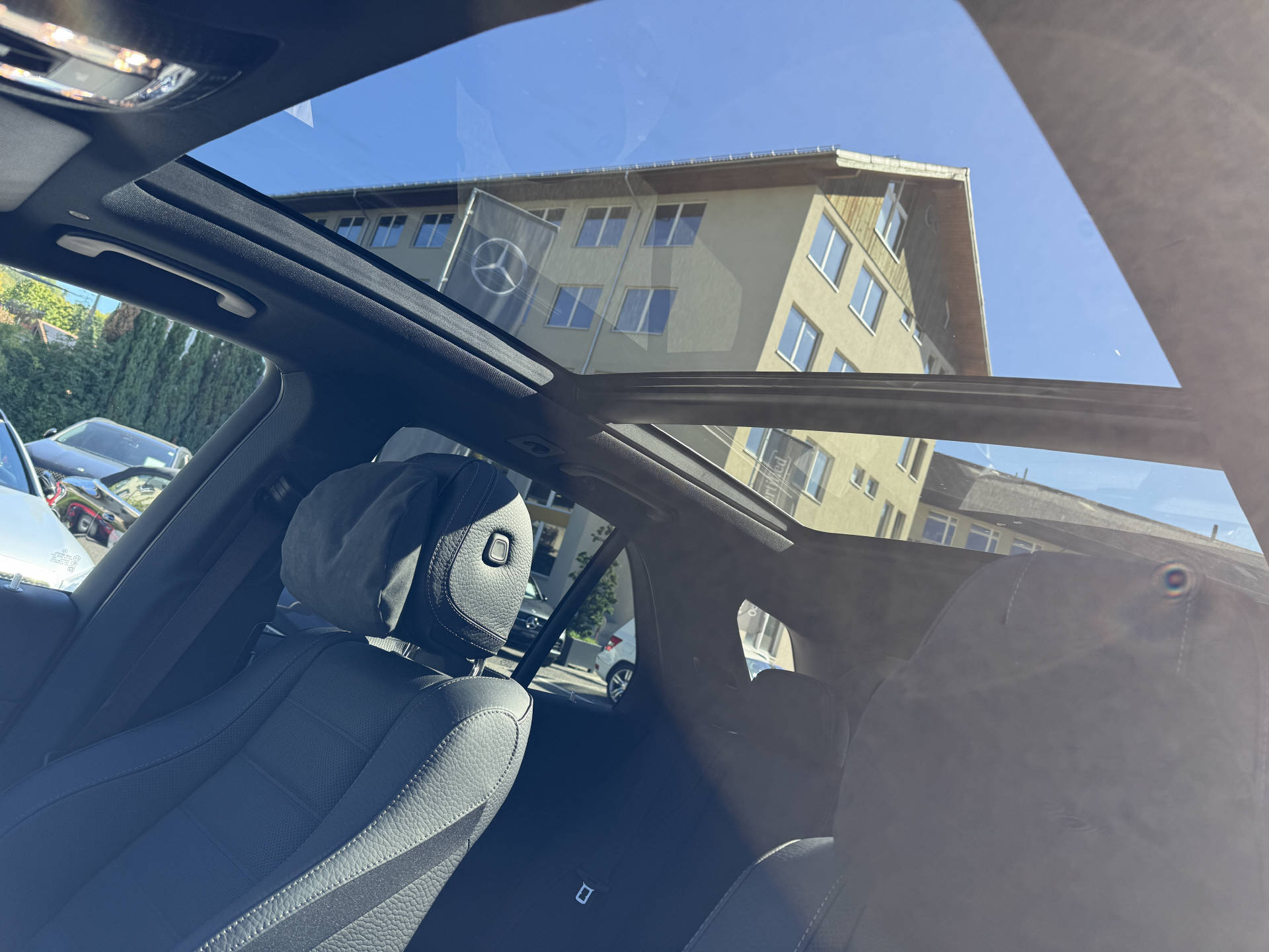 MERCEDES-BENZ GLE 300 d AMG Line 4matic-image-11