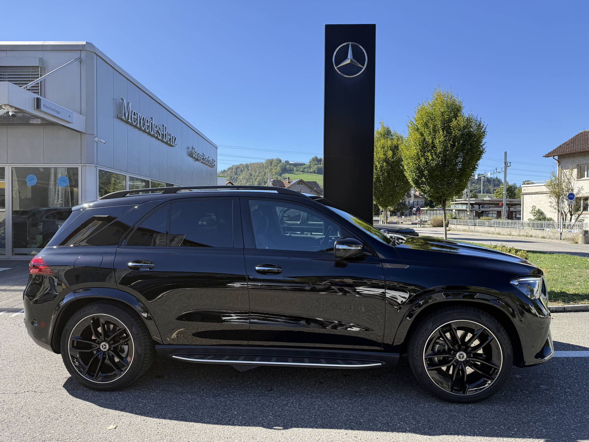 MERCEDES-BENZ GLE 300 d AMG Line 4matic-image-9