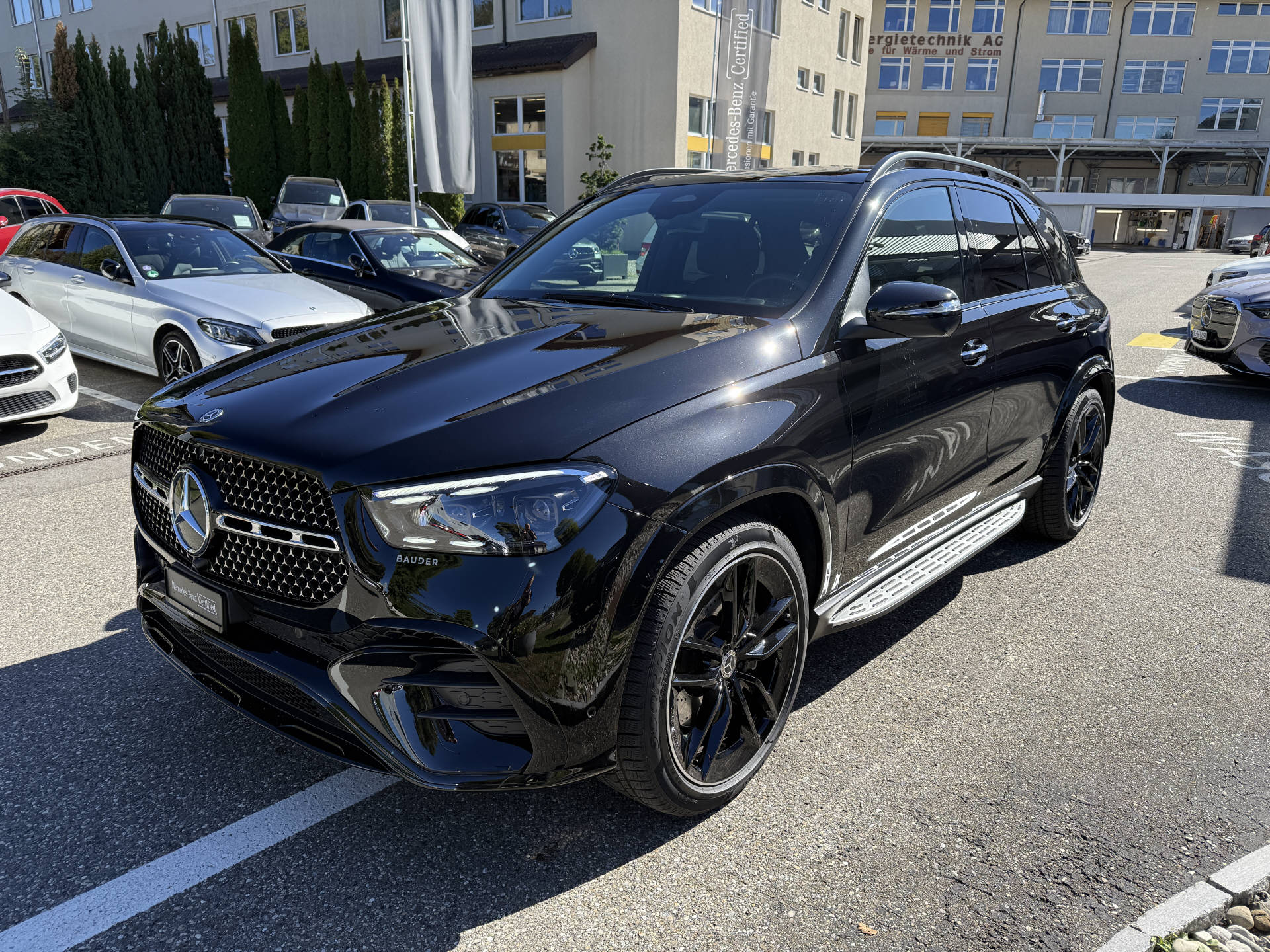 MERCEDES-BENZ GLE 300 d AMG Line 4matic-image-2