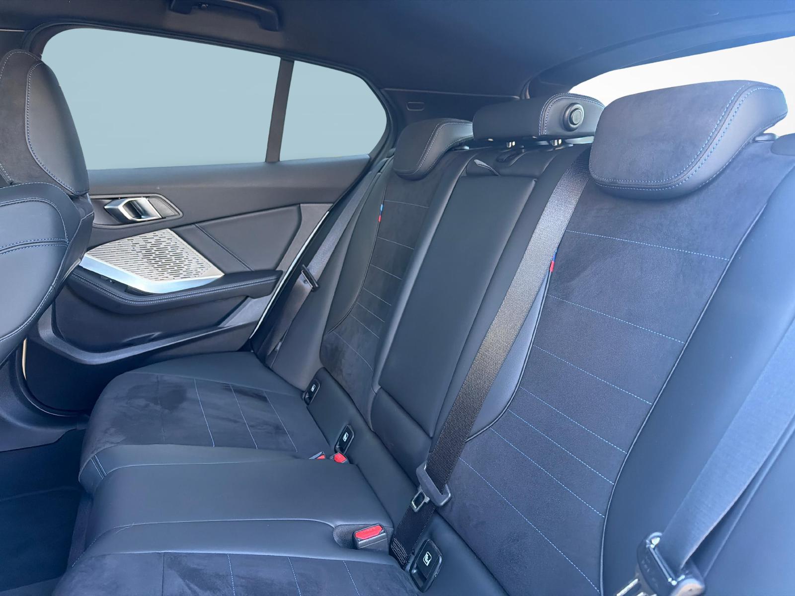 BMW 123 xDrive-image-18