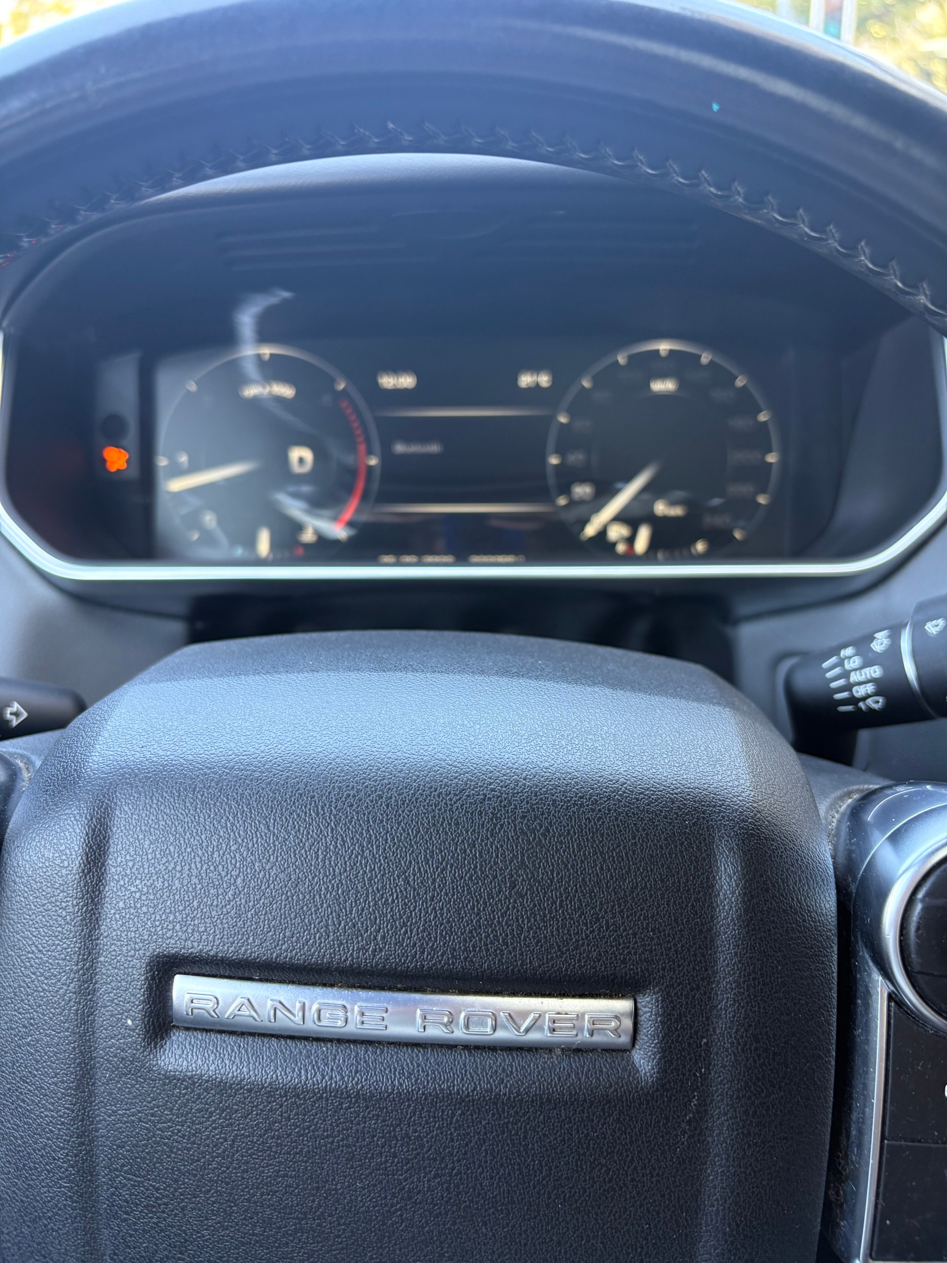LAND ROVER 3.0 SDV6 HSE Dynamic-image-7