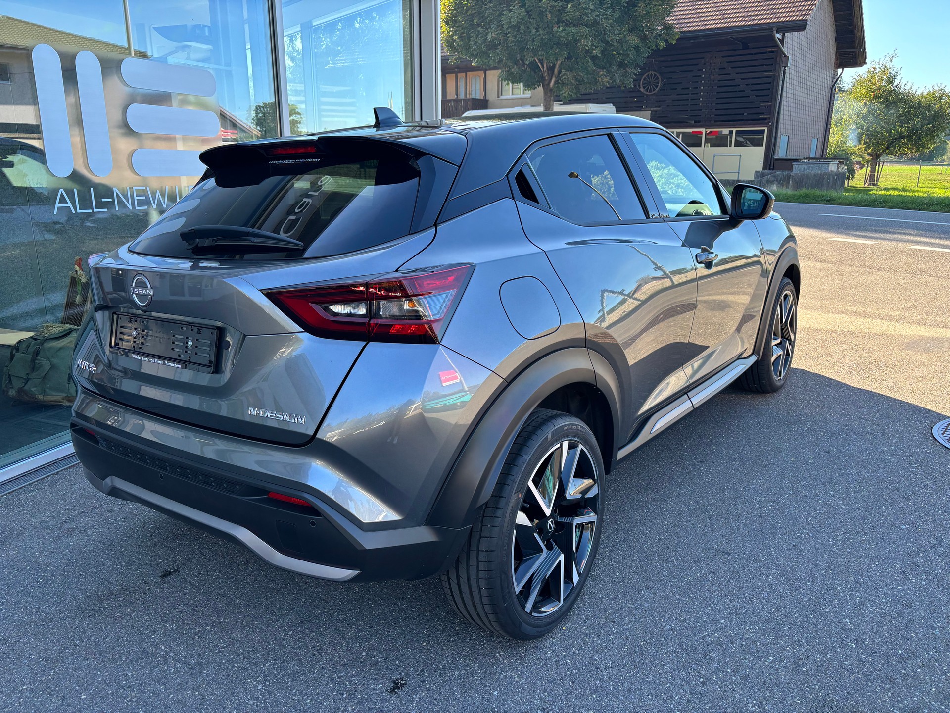 NISSAN Juke 1.0 DIG-T N-Des. DCT-image-3