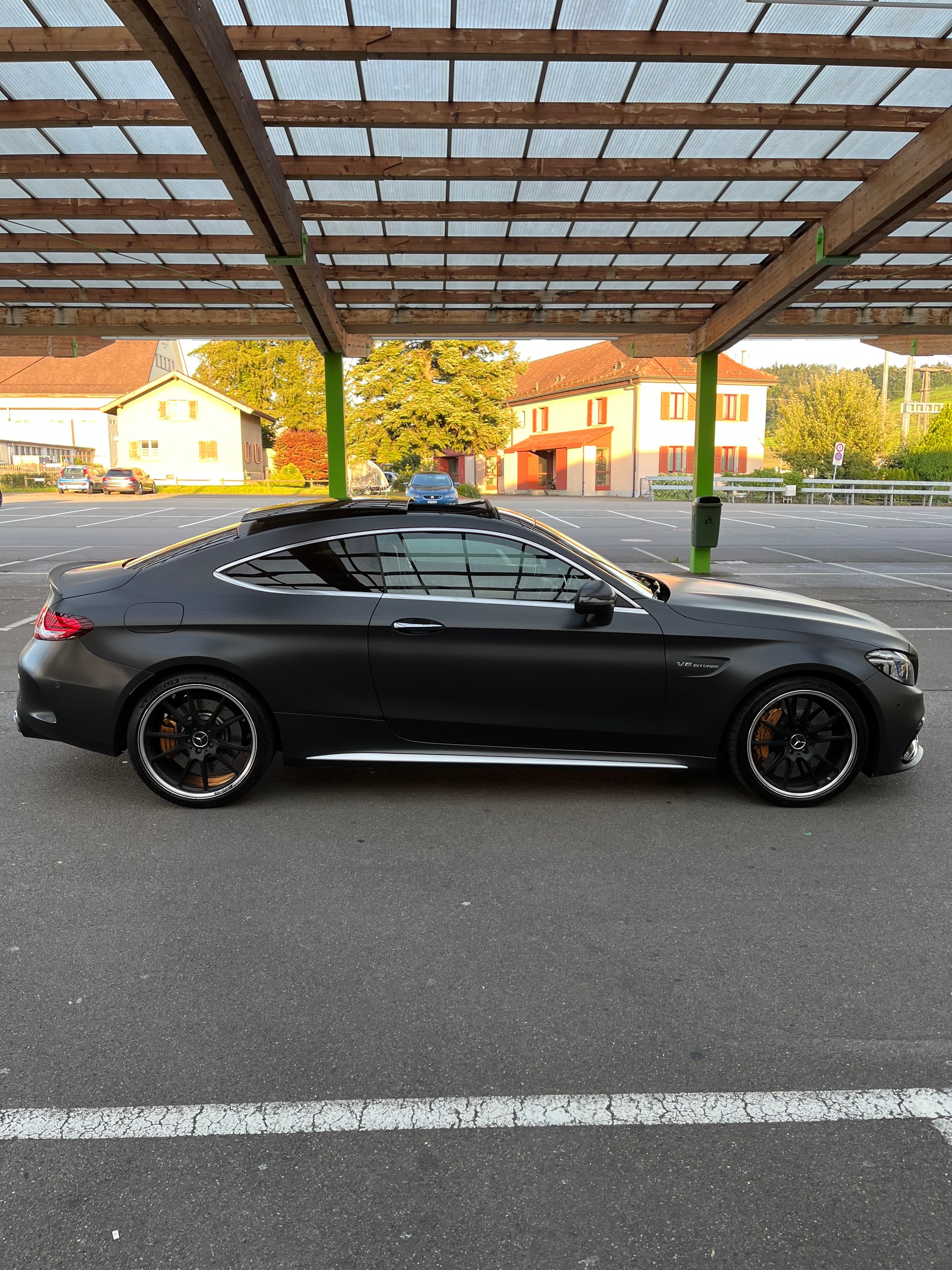 MERCEDES-BENZ C63s AMG-image-2