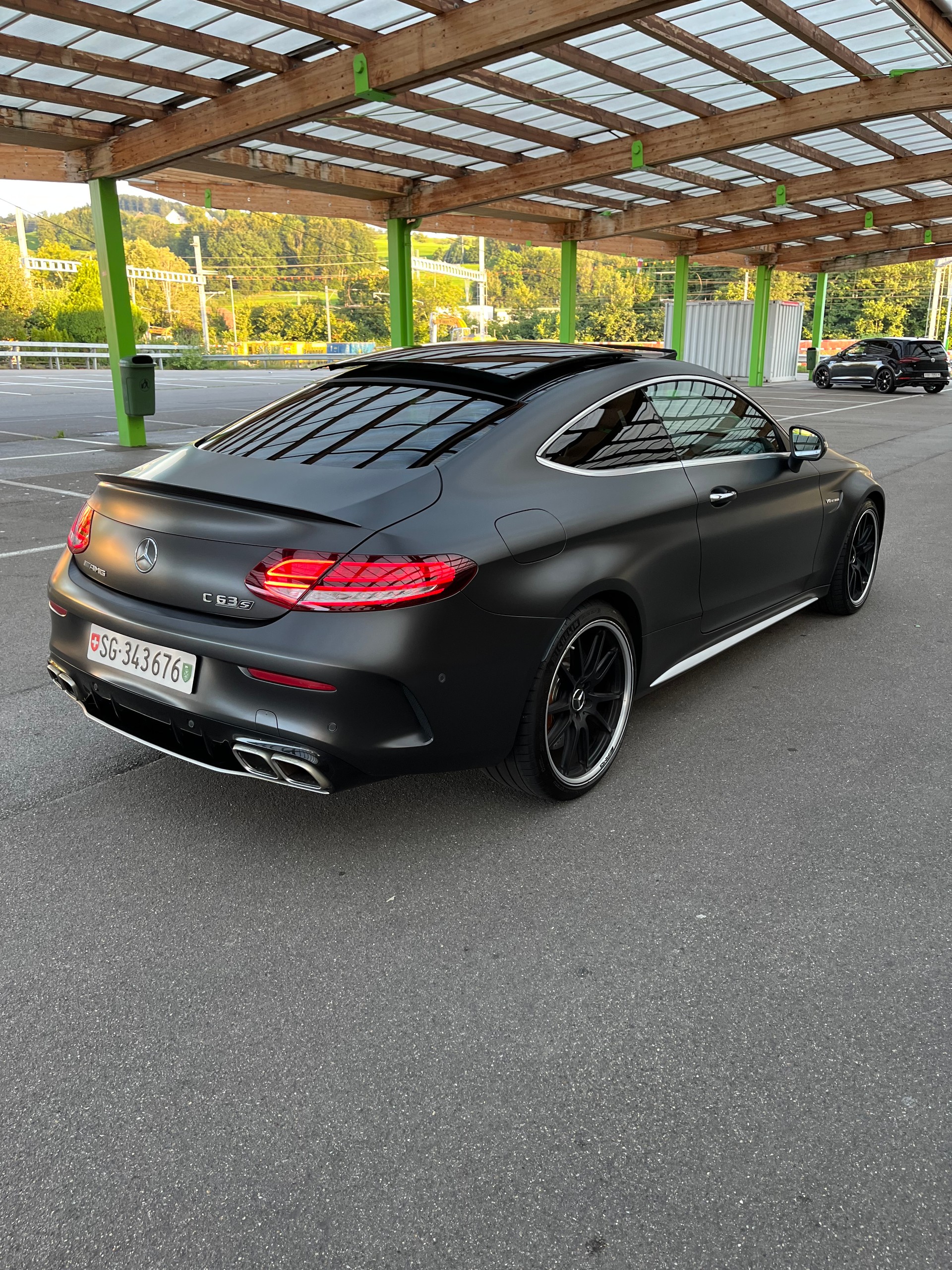MERCEDES-BENZ C63s AMG-image-1