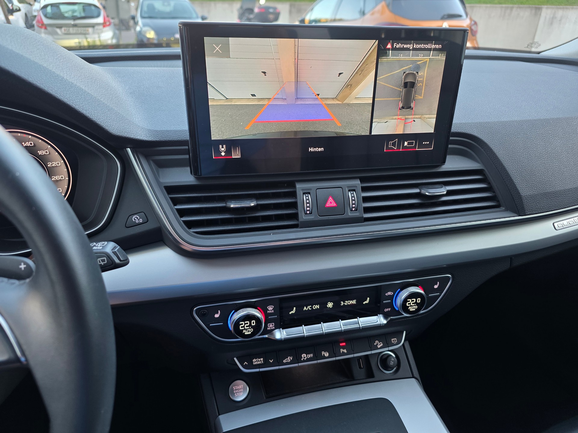 AUDI Q5 50 TFSI e PHEV quattro S-tronic-image-10