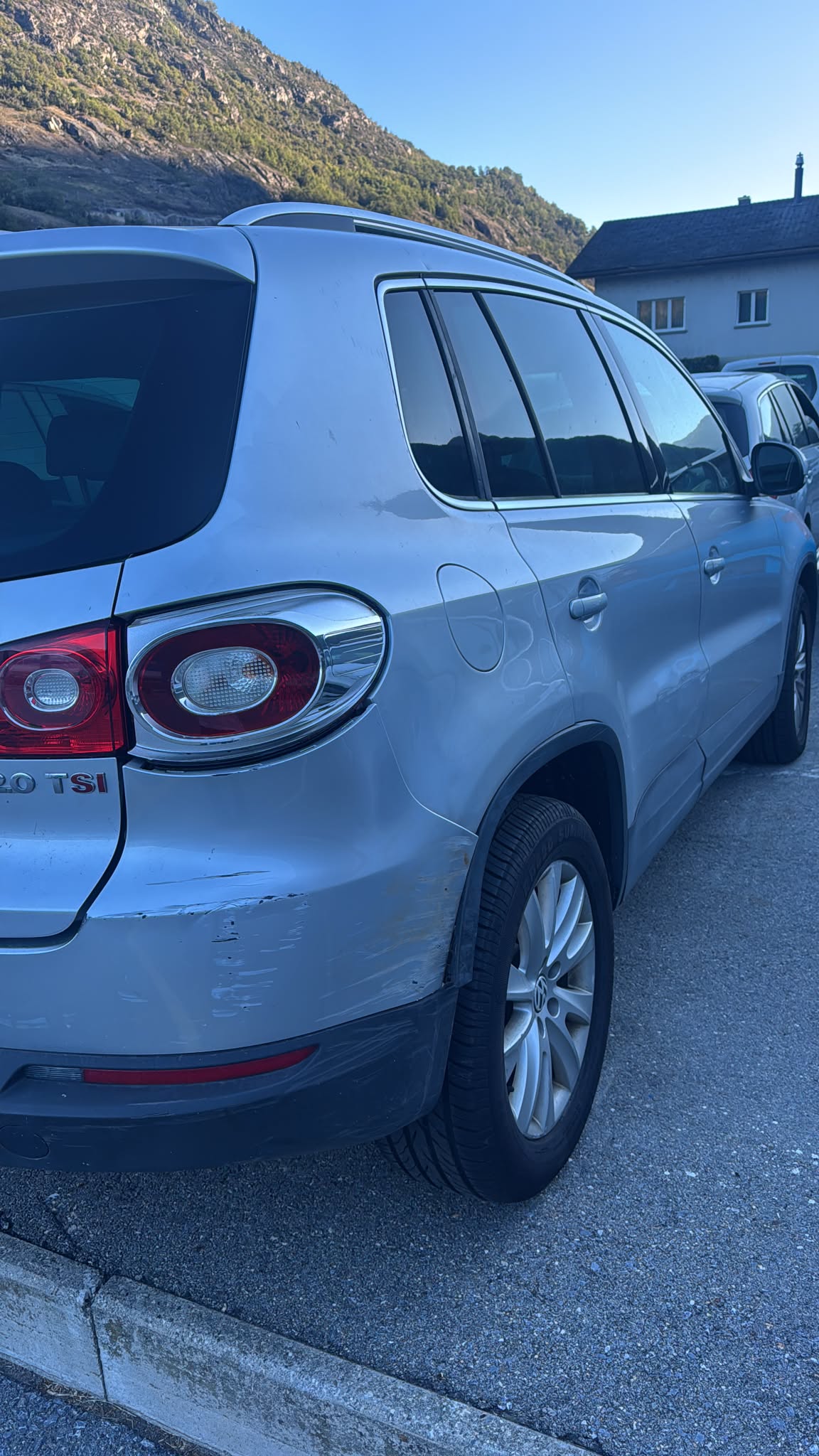 VW Tiguan 2.0 TSI Sport&Style Tiptronic-image-3