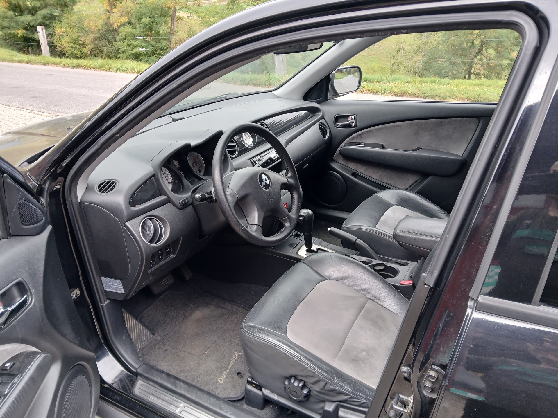MITSUBISHI 2.4 MIVEC Intense-image-4