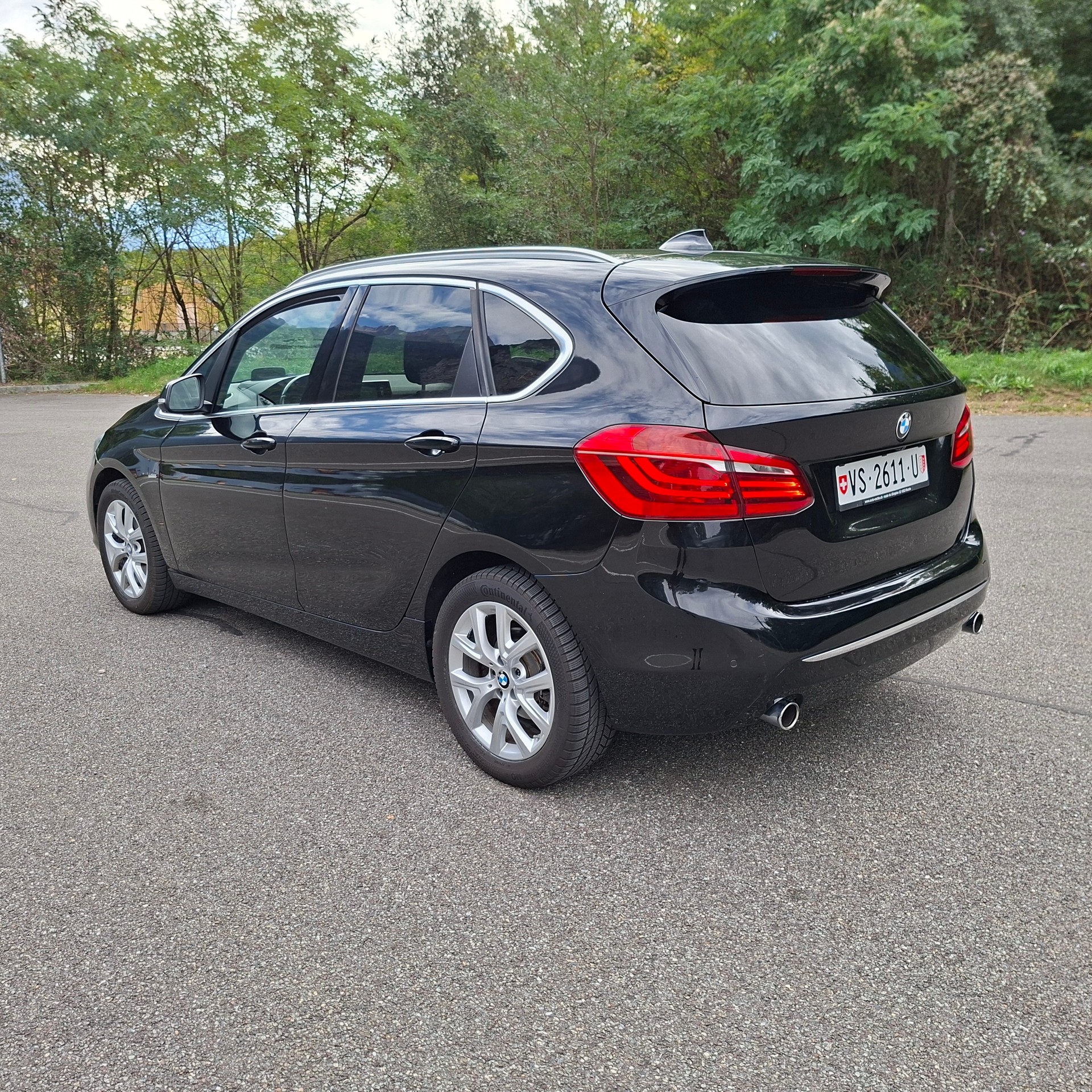 BMW 220d xDrive Active Tourer Luxury Line Steptronic-image-9