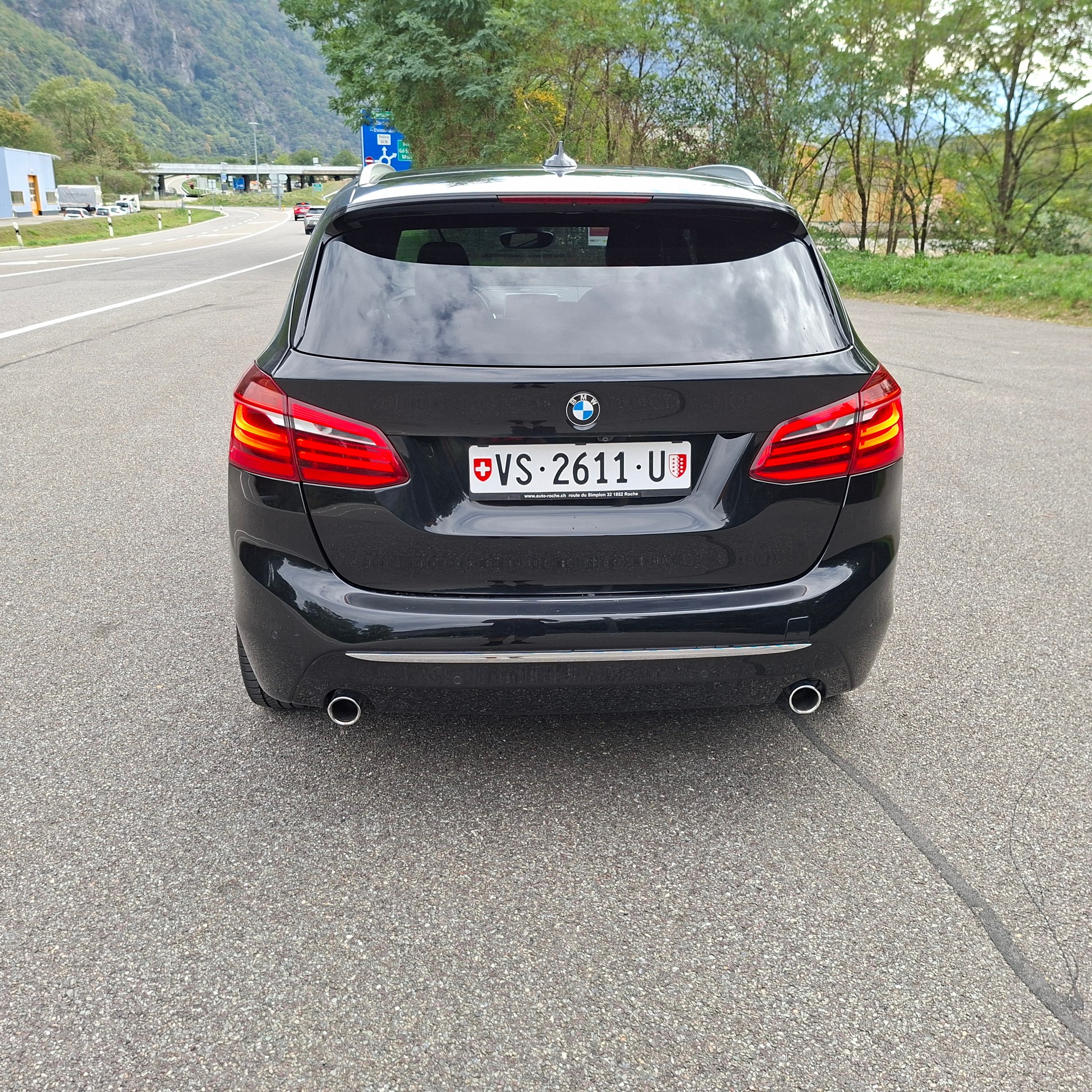 BMW 220d xDrive Active Tourer Luxury Line Steptronic-image-10