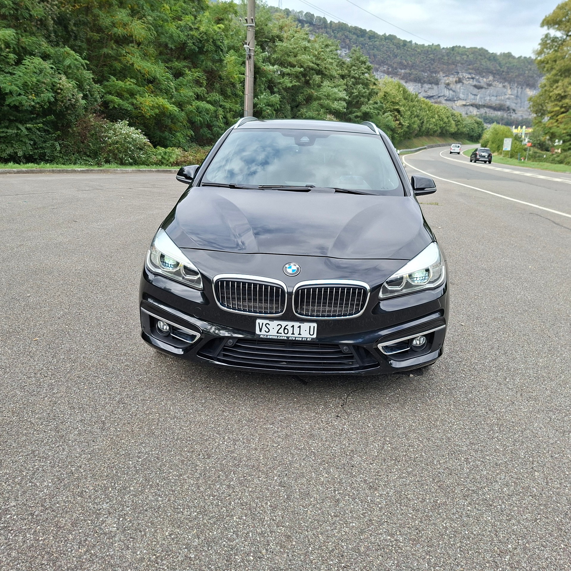 BMW 220d xDrive Active Tourer Luxury Line Steptronic-image-8