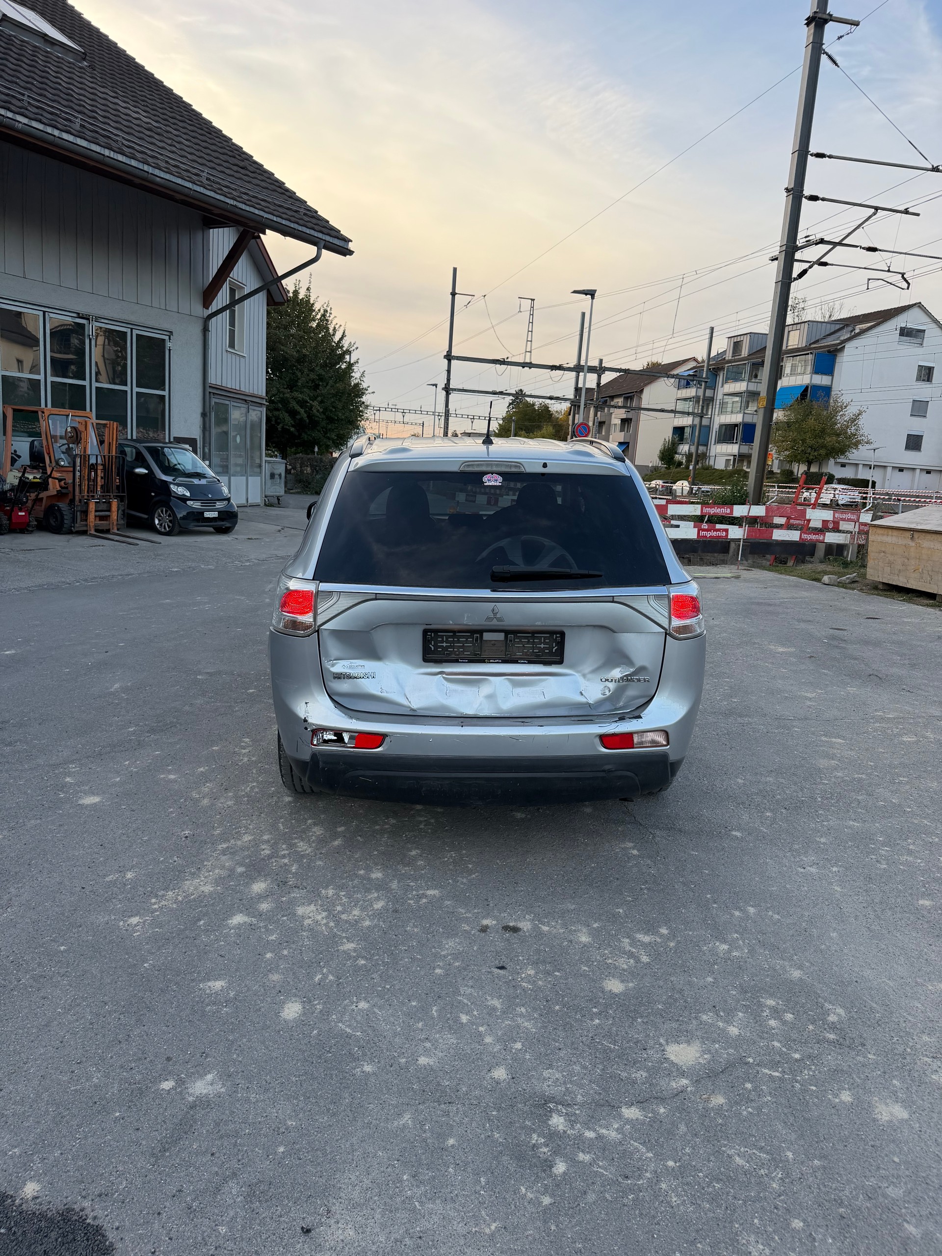 MITSUBISHI Outlander 2.2 DID Intense Safety 4WD Automatic-image-6