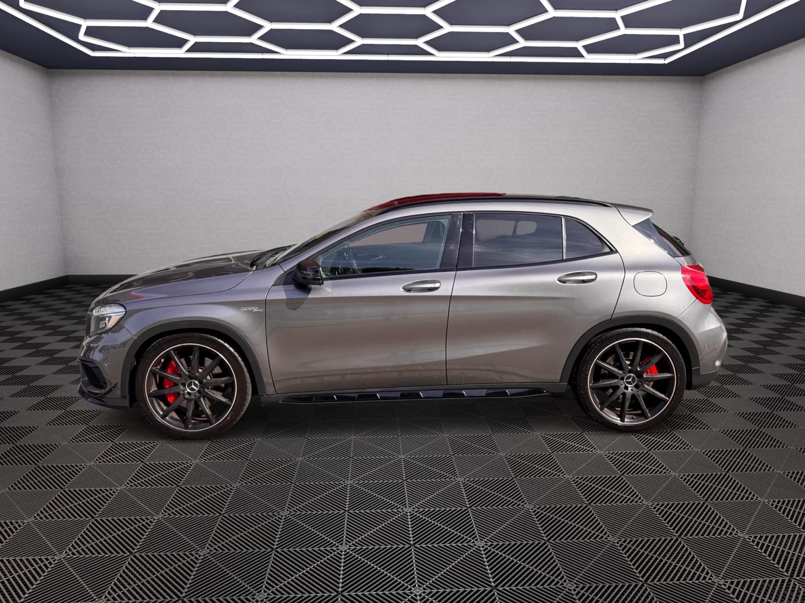 MERCEDES-BENZ GLA 45 AMG 4Matic 7G-DCT-image-1
