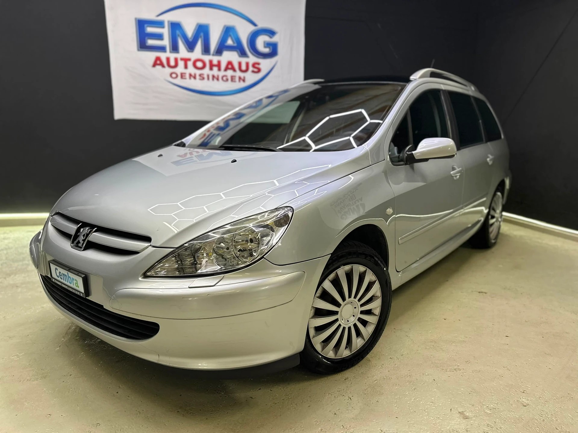 Car photo