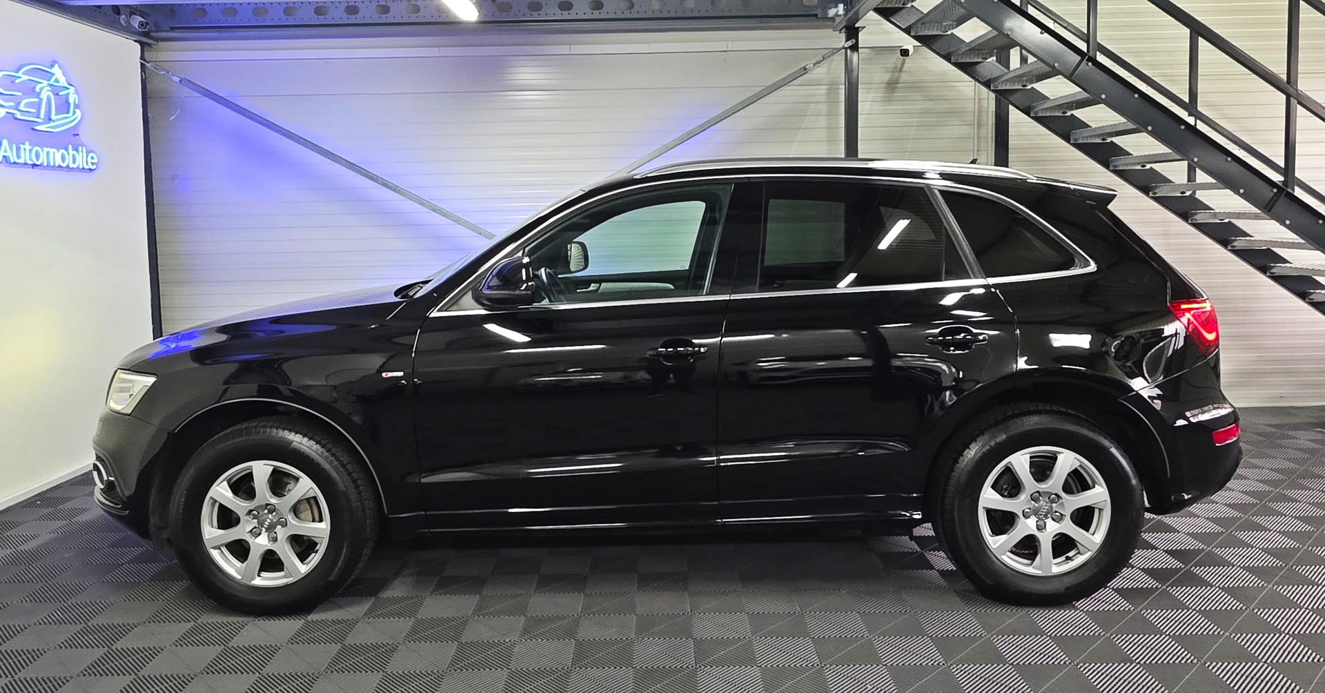 AUDI Q5 2.0 TDI S-Line quattro S-tronic-image-7