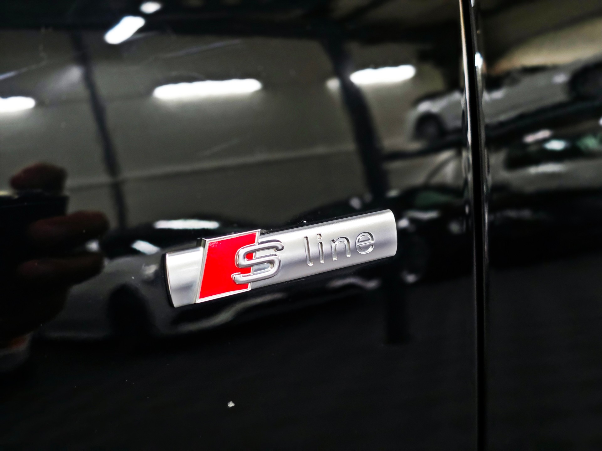 AUDI Q5 2.0 TDI S-Line quattro S-tronic-image-19