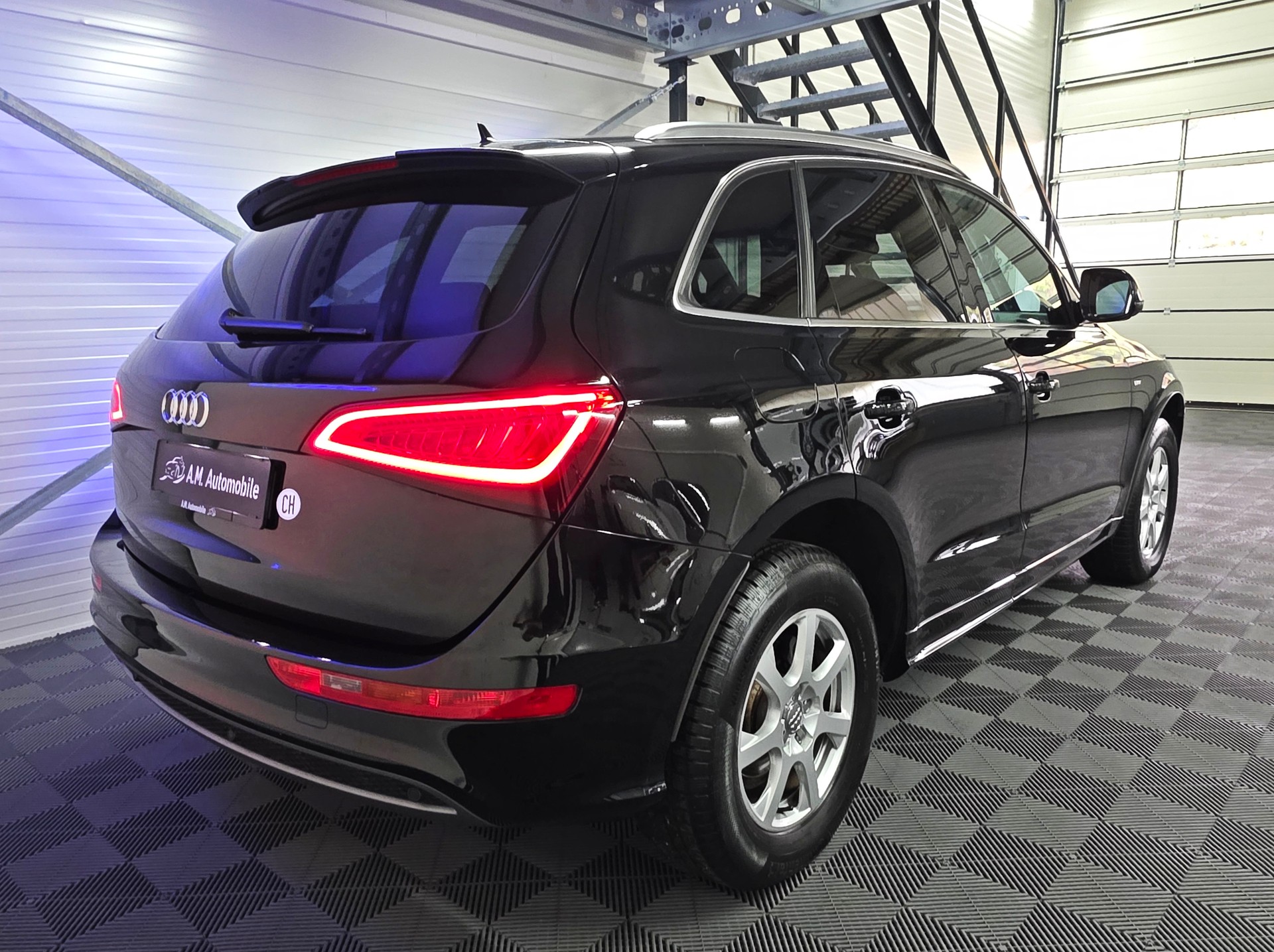 AUDI Q5 2.0 TDI S-Line quattro S-tronic-image-4