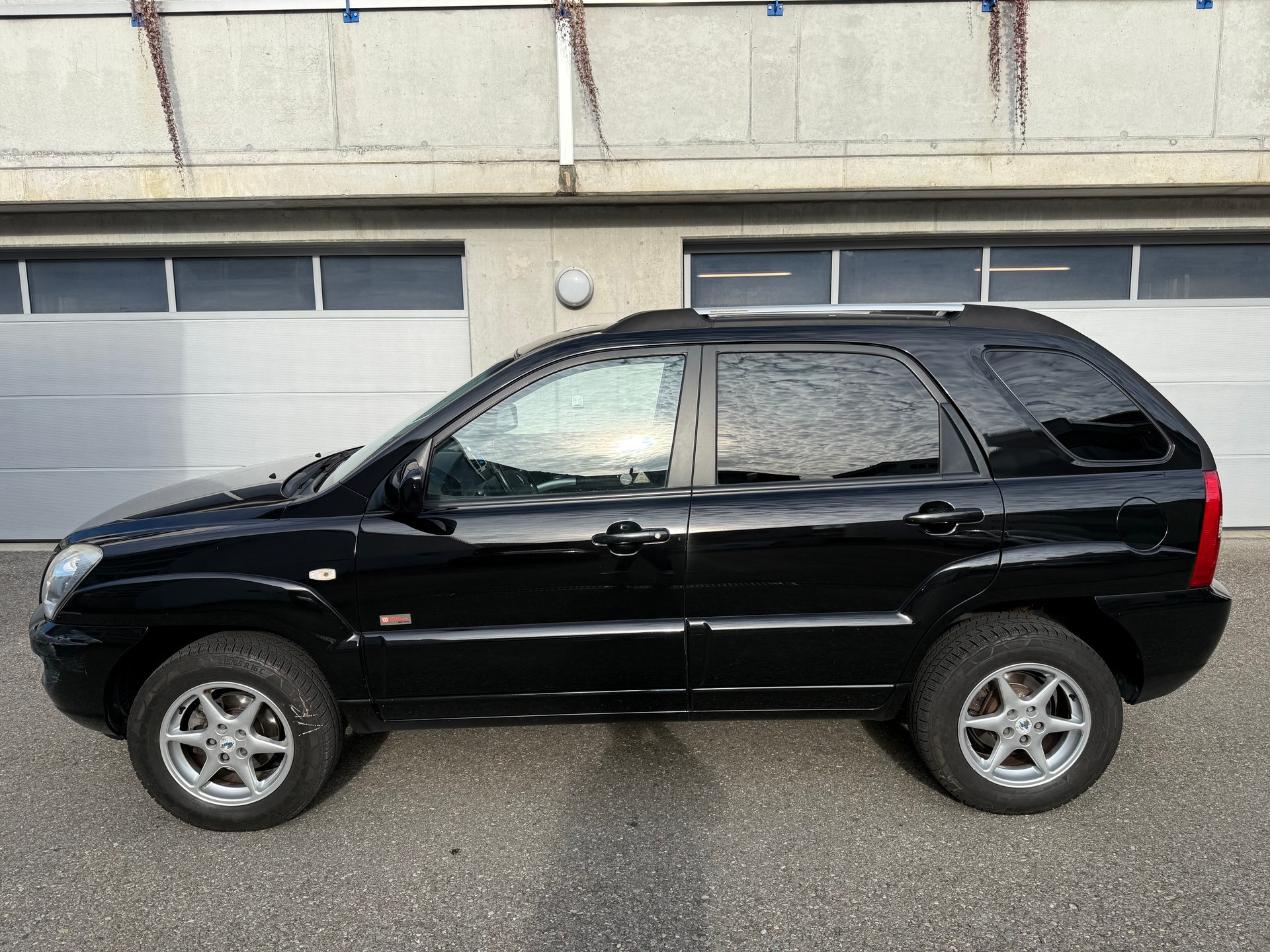 KIA Sportage 2.7 V6 Active-image-6