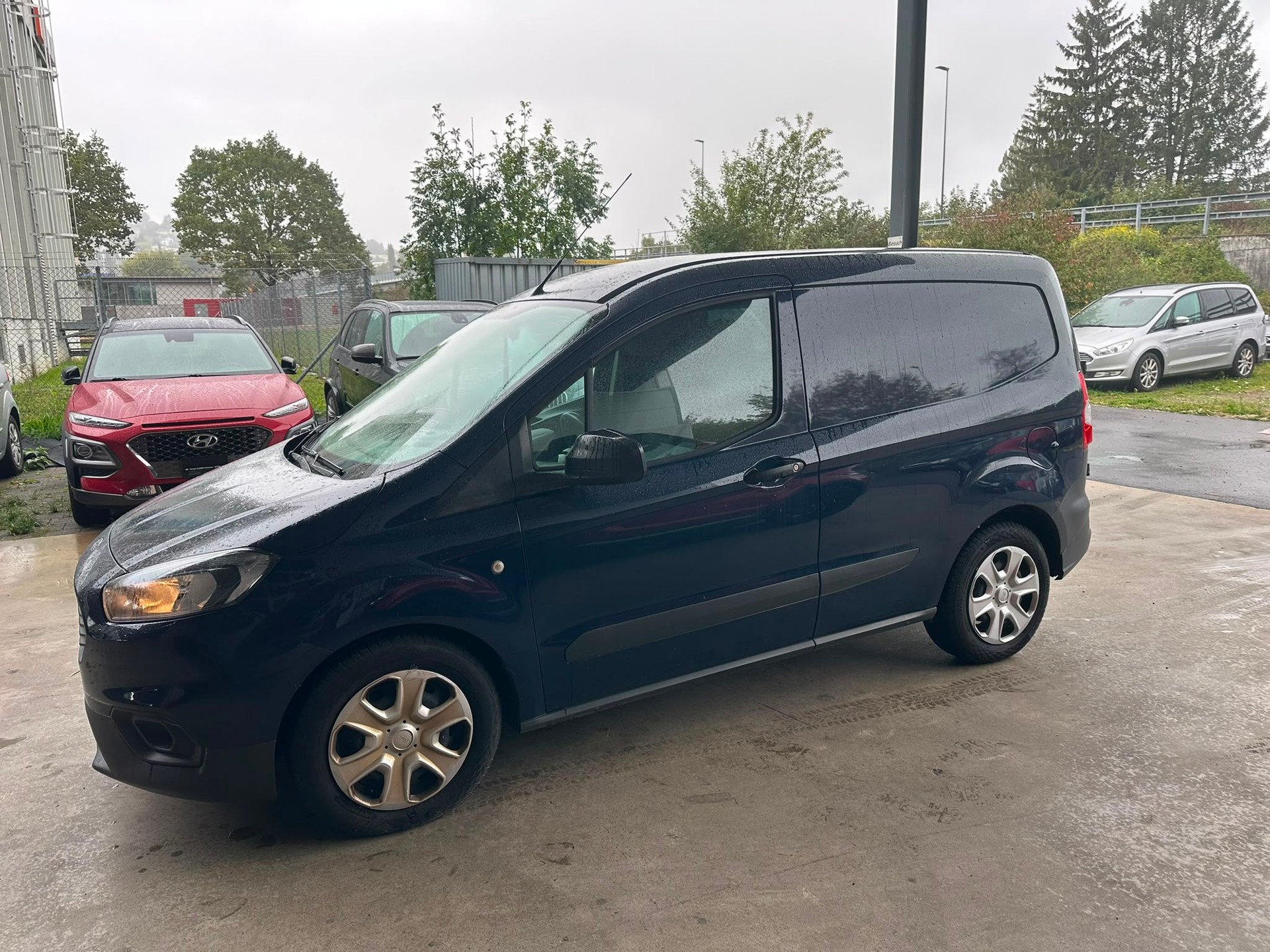 FORD Transit Courier Van 1.0 EcoBoost Trend-image-0