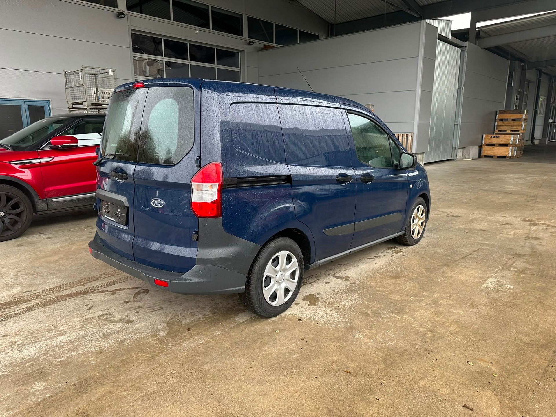 FORD Transit Courier Van 1.0 EcoBoost Trend-image-3