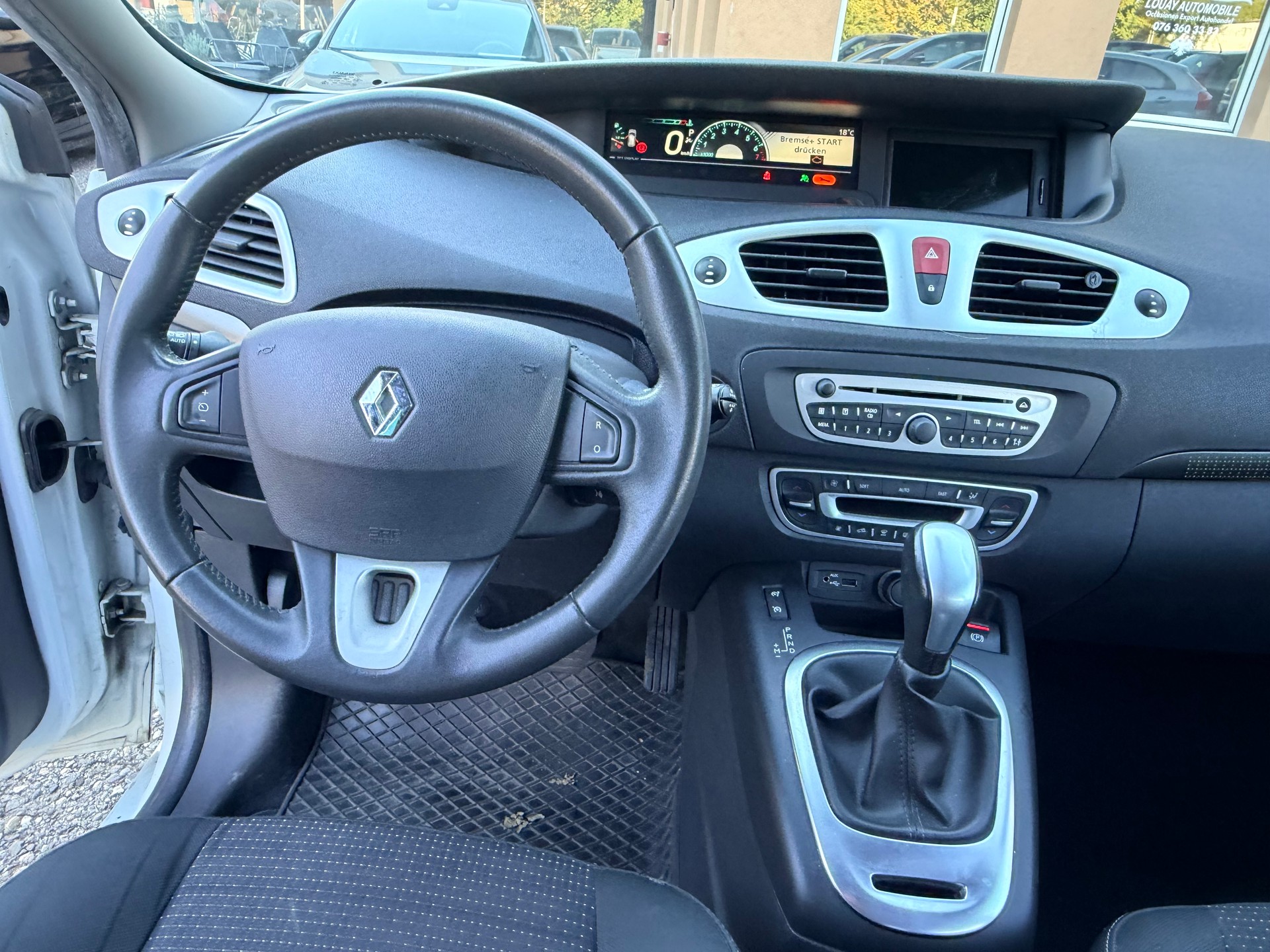 RENAULT Grand Scénic 2.0 16V Expression X-Tronic CVT-image-20