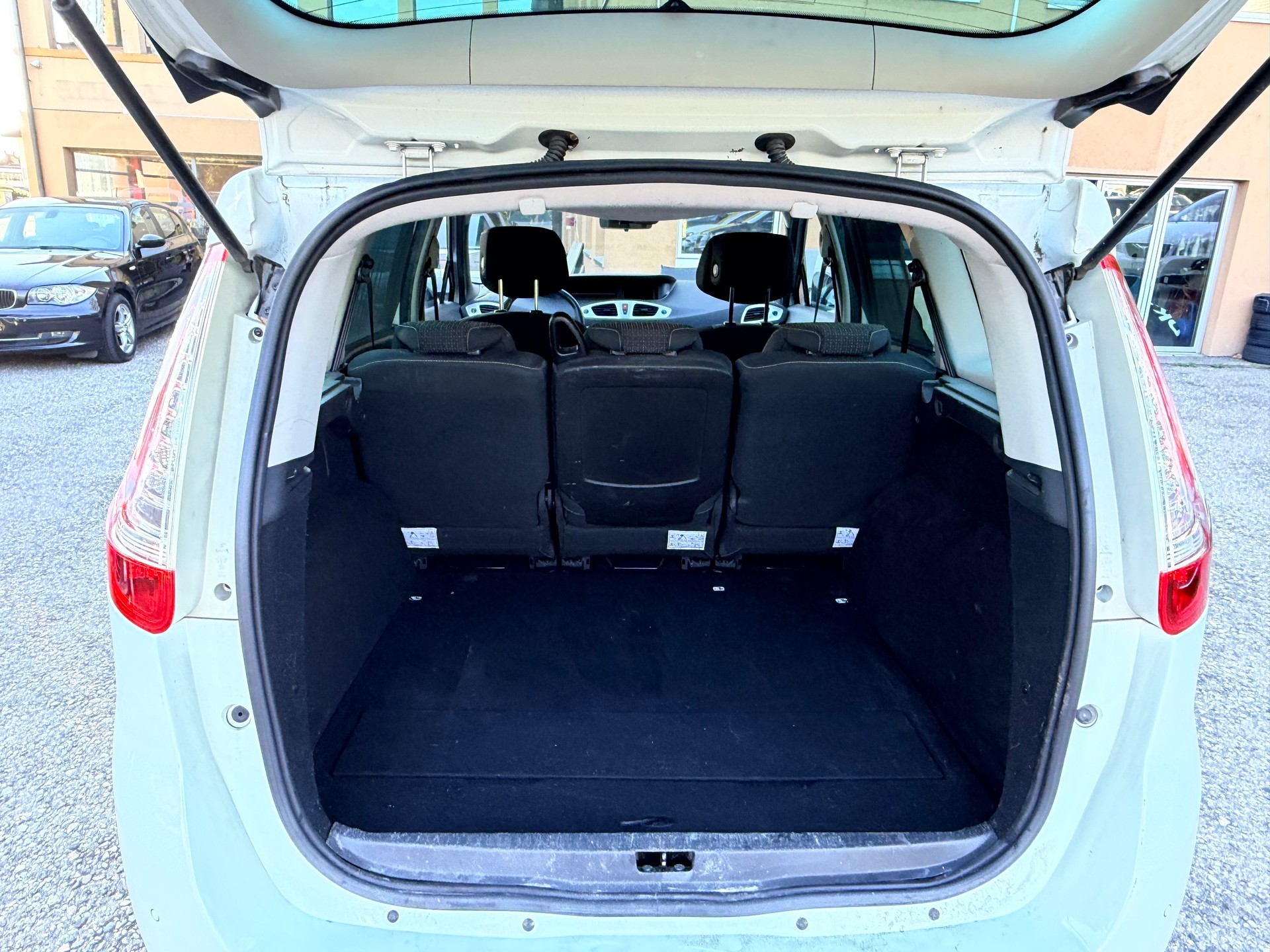RENAULT Grand Scénic 2.0 16V Expression X-Tronic CVT-image-14