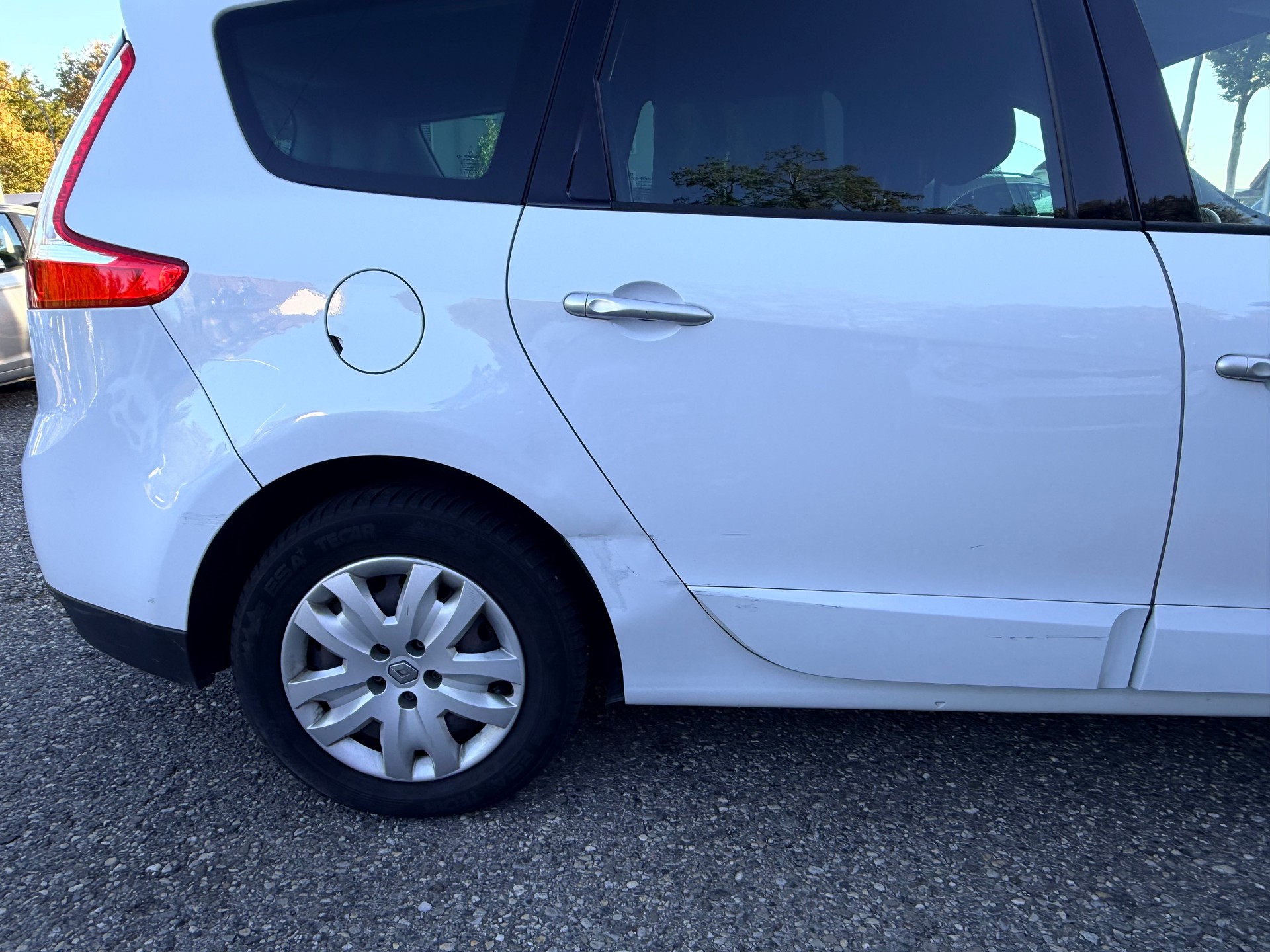 RENAULT Grand Scénic 2.0 16V Expression X-Tronic CVT-image-12