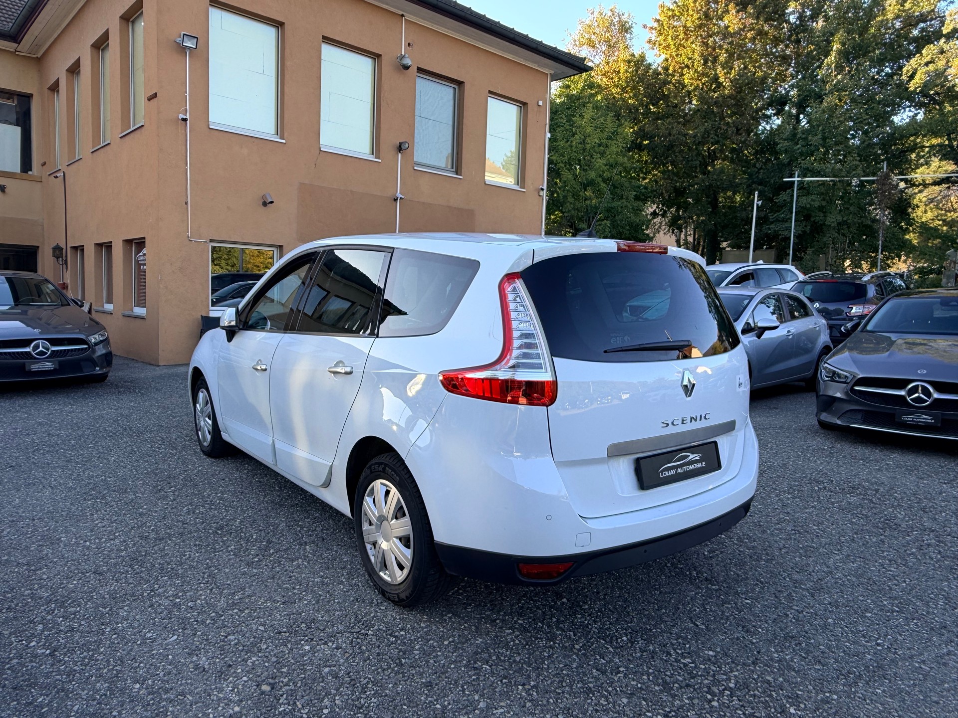 RENAULT Grand Scénic 2.0 16V Expression X-Tronic CVT-image-9