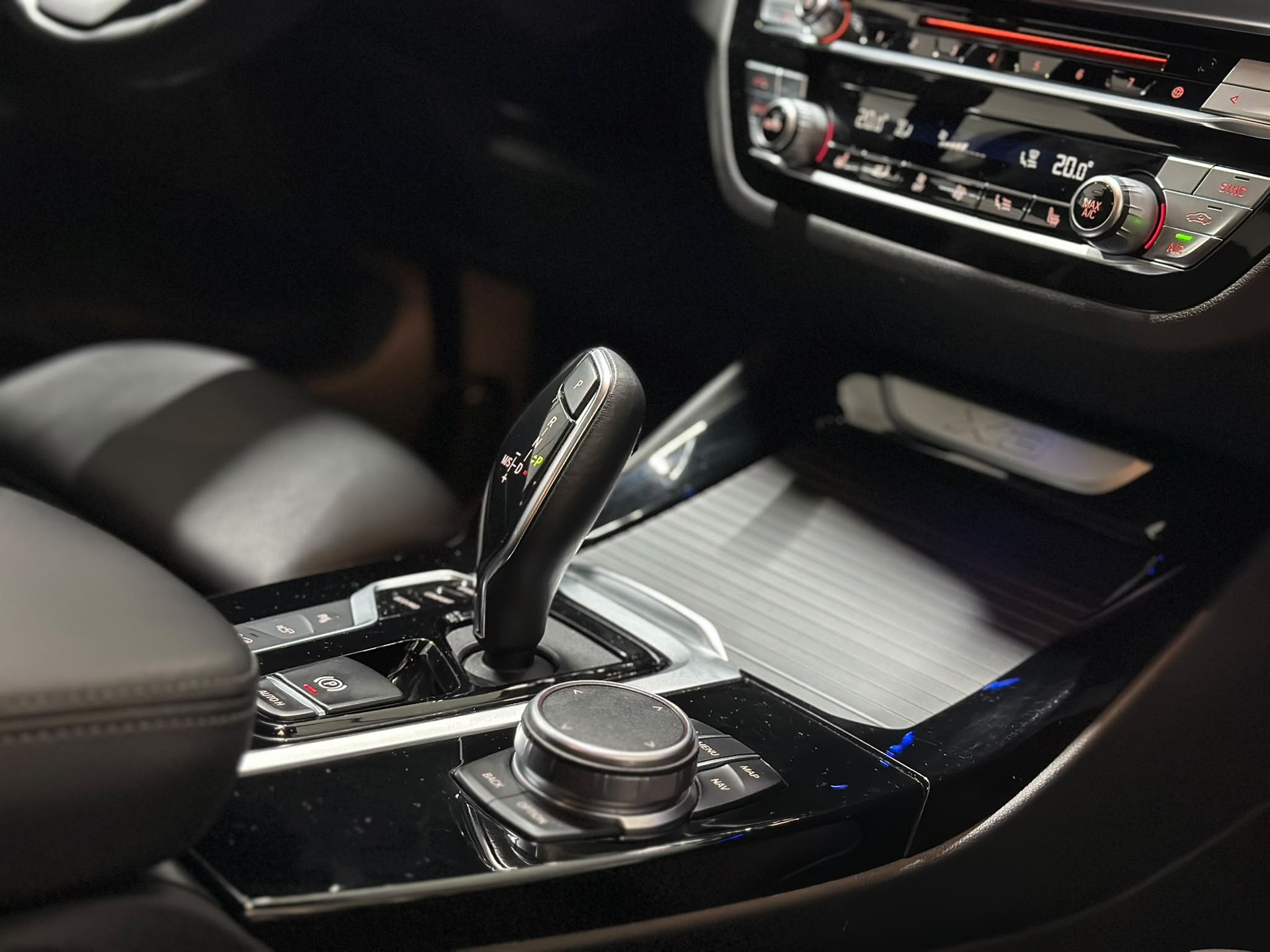 BMW X3 xDrive 20i Steptronic-image-14
