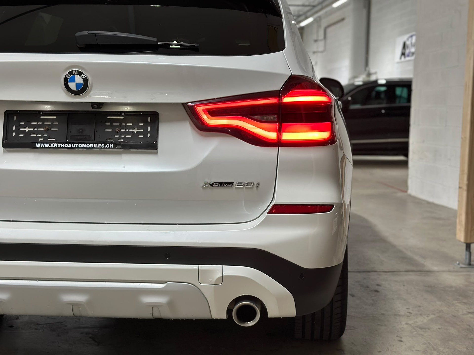 BMW X3 xDrive 20i Steptronic-image-6