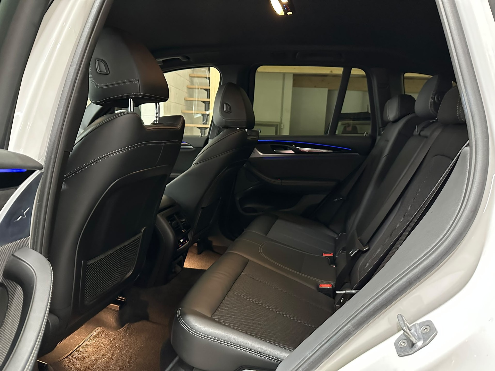BMW X3 xDrive 20i Steptronic-image-15