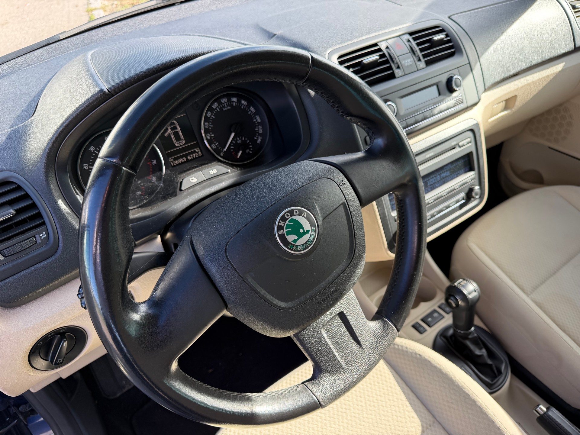 SKODA Fabia 1.2 TSI Elegance DSG-image-16